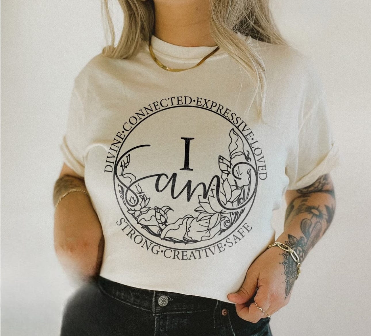 I Am Circle Graphic T-Graphic T-Stay Foxy Boutique, Florissant, Missouri