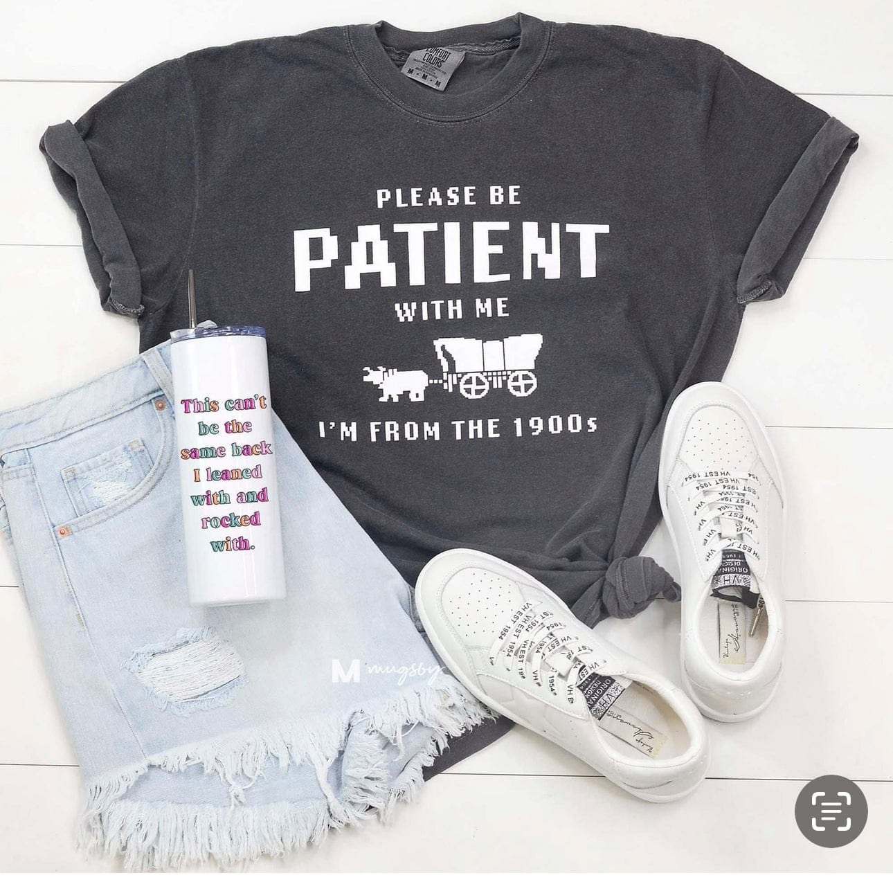 1900 Graphic T-Graphic T-Stay Foxy Boutique, Florissant, Missouri