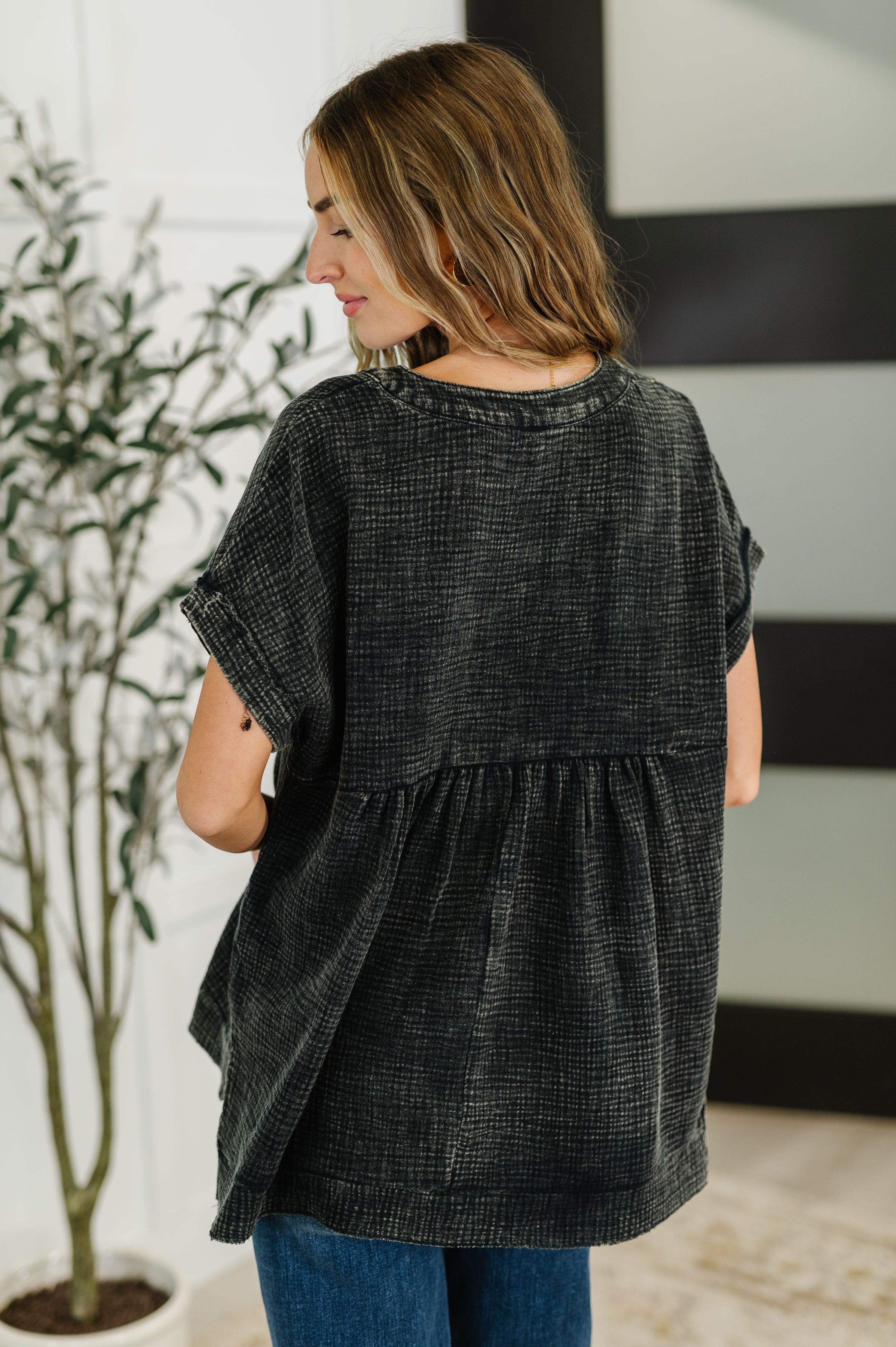 Basic Fade V-Neck Acid Wash Top in Ash Black-Womens-Stay Foxy Boutique, Florissant, Missouri