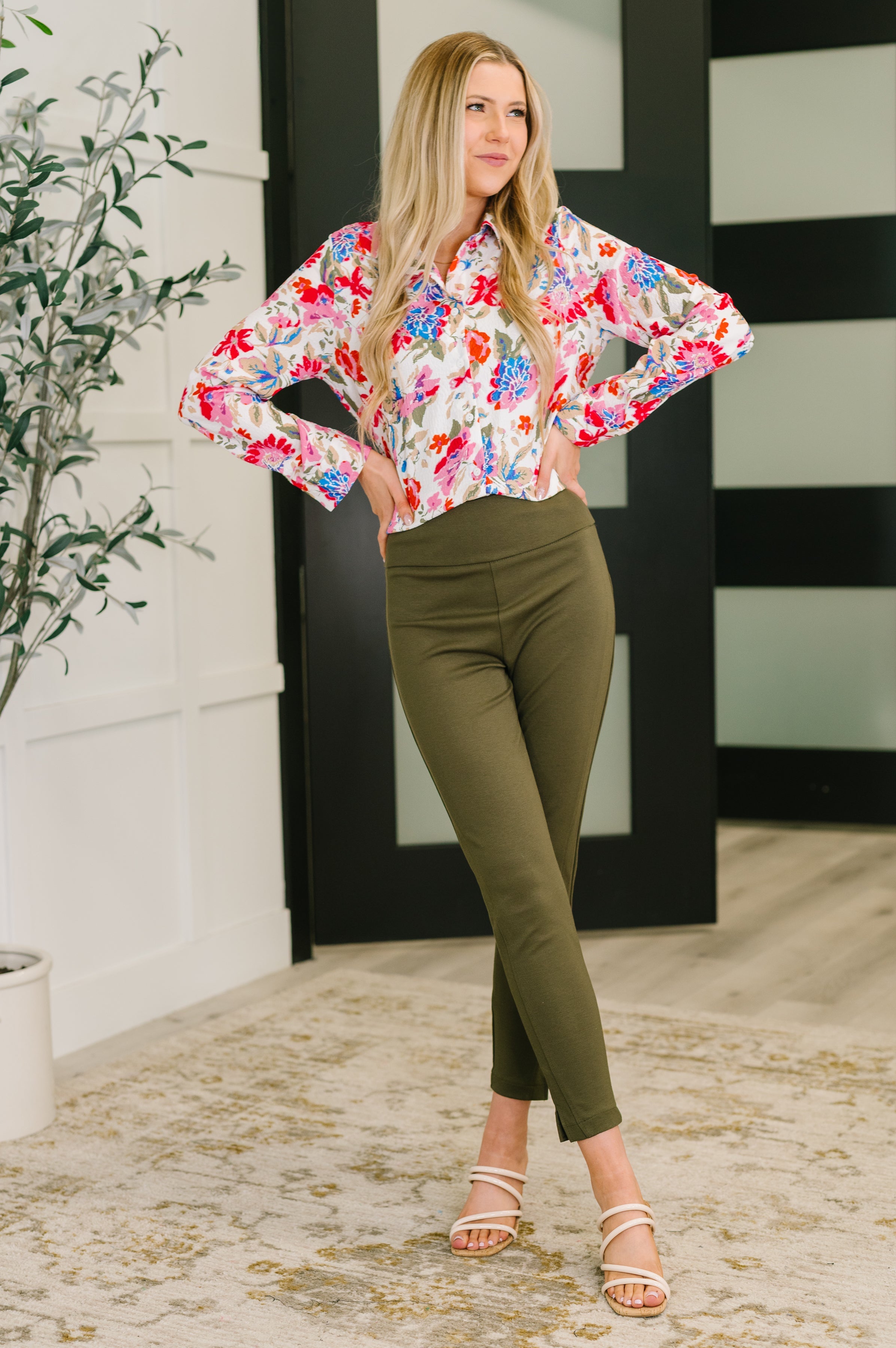 Distinguished Guest Floral Button Down-Womens-Stay Foxy Boutique, Florissant, Missouri