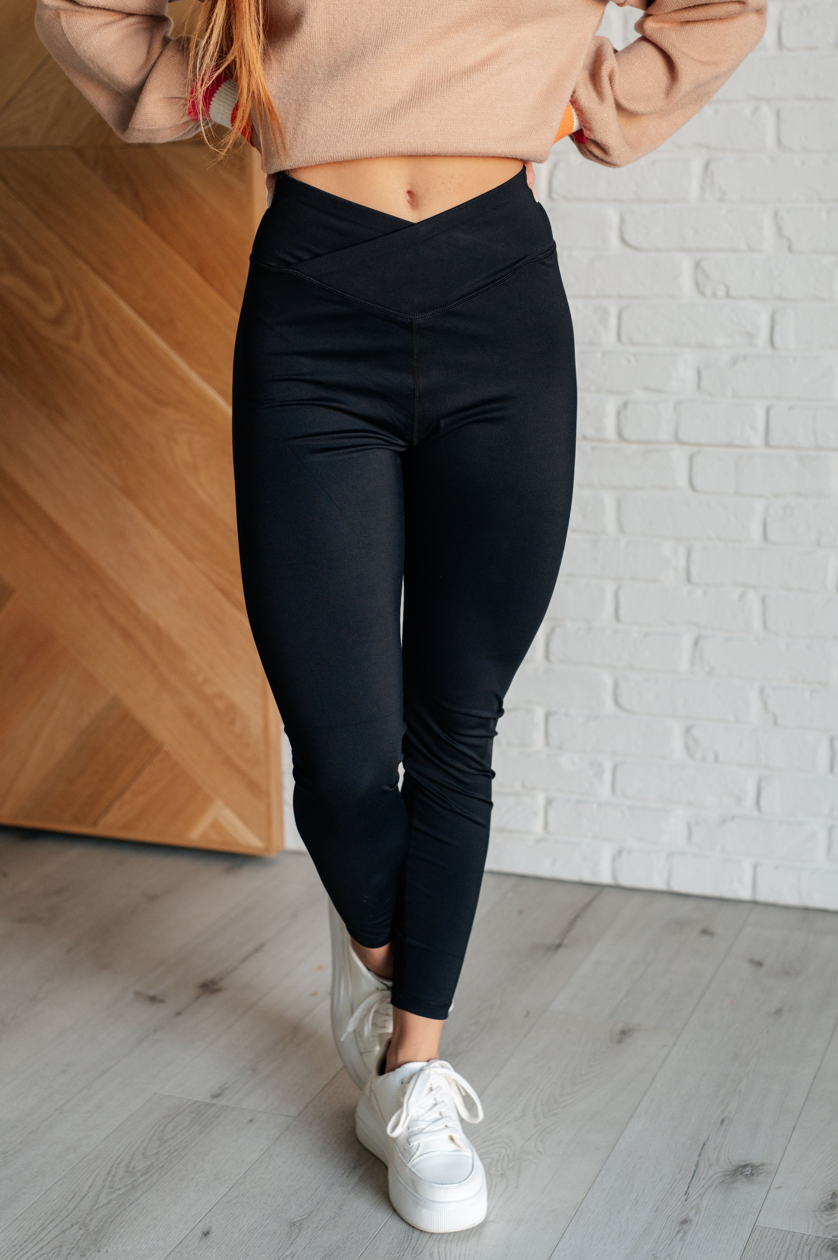Do The Most V Front Leggings-Athleisure-Stay Foxy Boutique, Florissant, Missouri