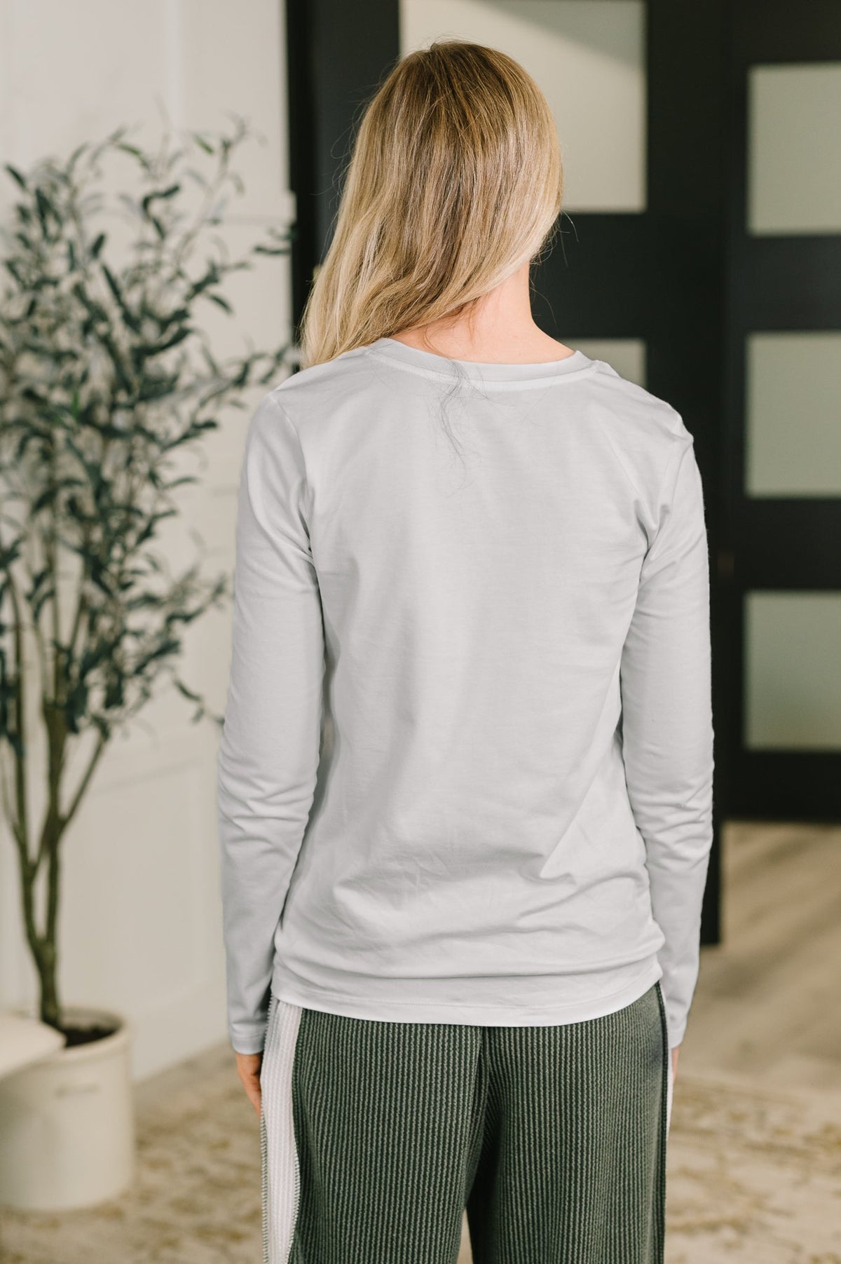 Down to the Basics Long Sleeve Top in Heathered Grey-Womens-Stay Foxy Boutique, Florissant, Missouri