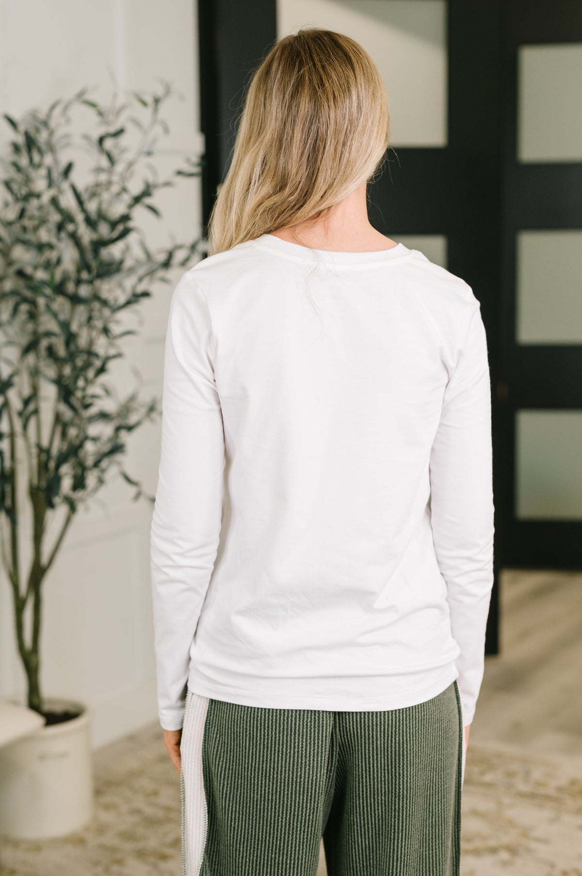 Down to the Basics Long Sleeve Top in White-Womens-Stay Foxy Boutique, Florissant, Missouri