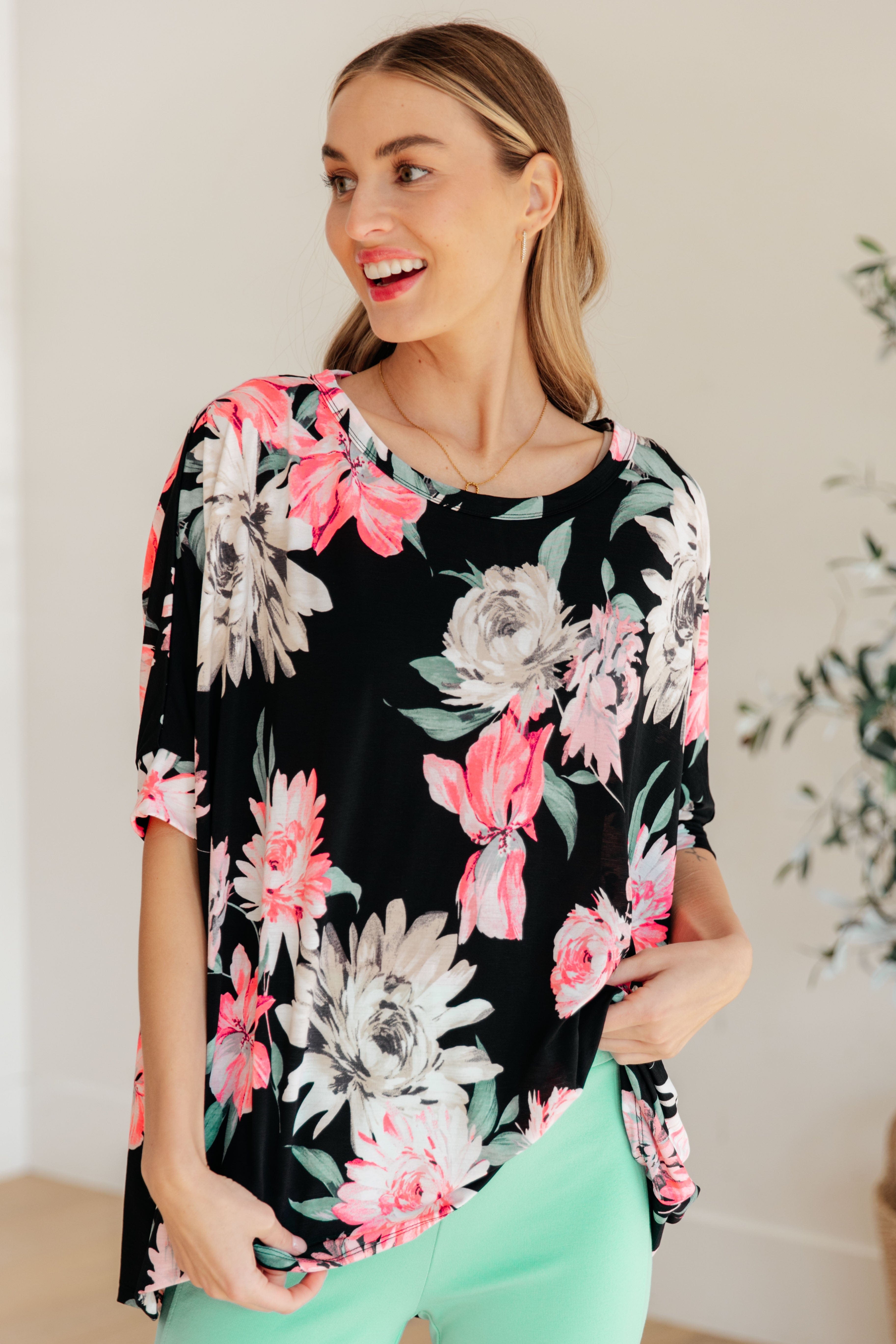 Essential Blouse in Black Floral-Womens-Stay Foxy Boutique, Florissant, Missouri