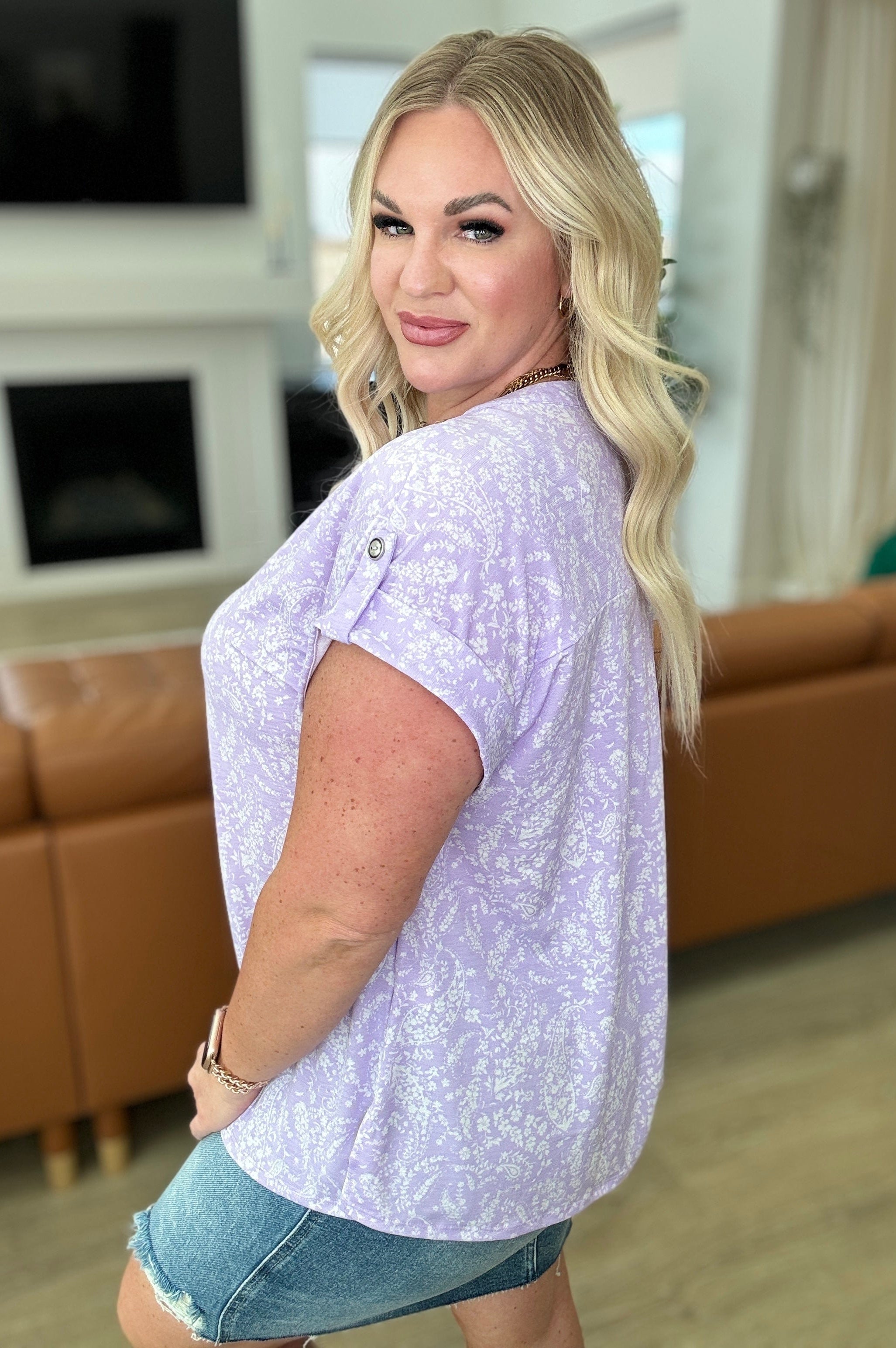 Lizzy Cap Sleeve Top in Lavender and White Floral-Tops-Stay Foxy Boutique, Florissant, Missouri