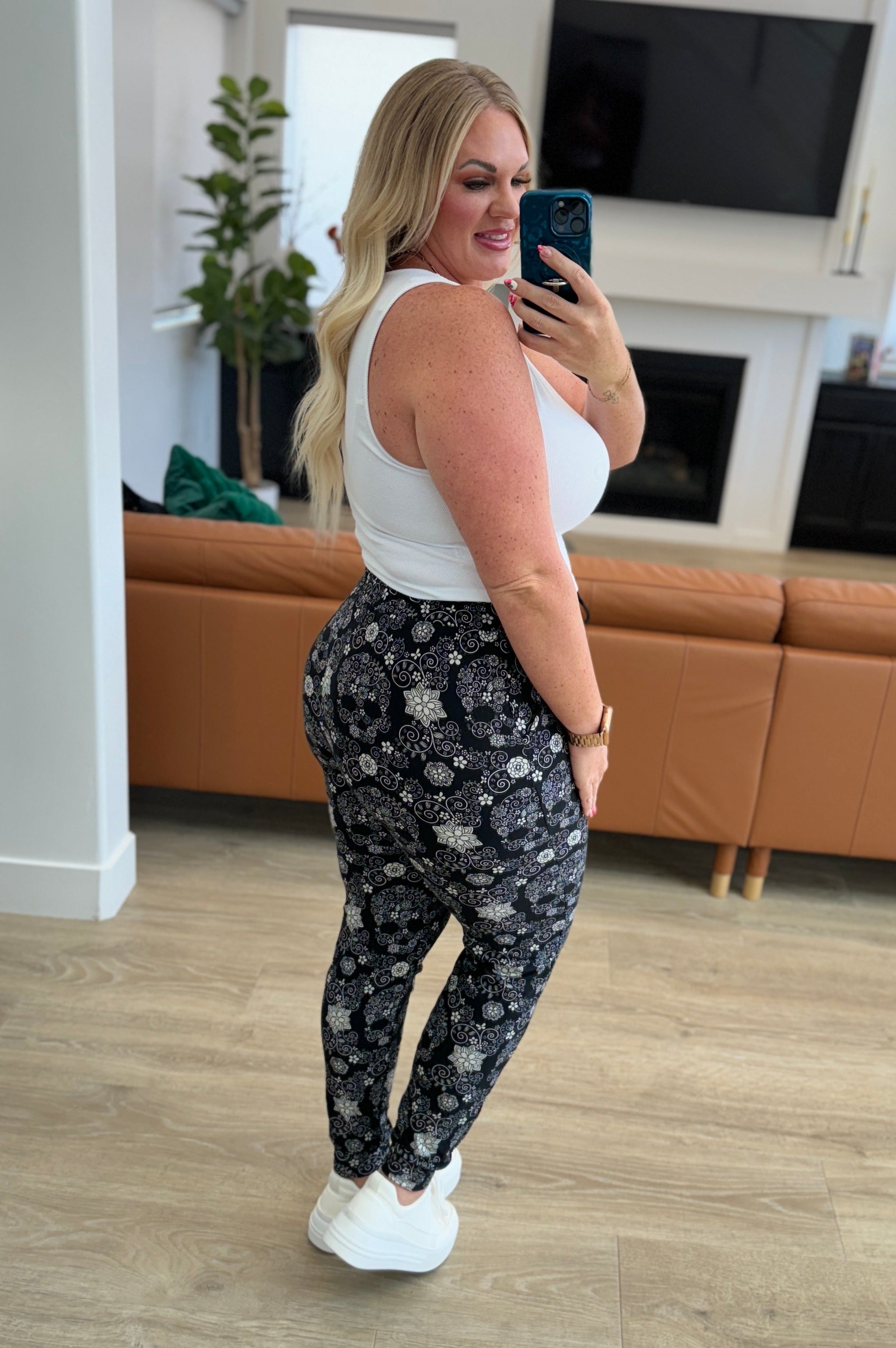 PREORDER: Your New Favorite Joggers in Sugar Skull-Womens-Stay Foxy Boutique, Florissant, Missouri