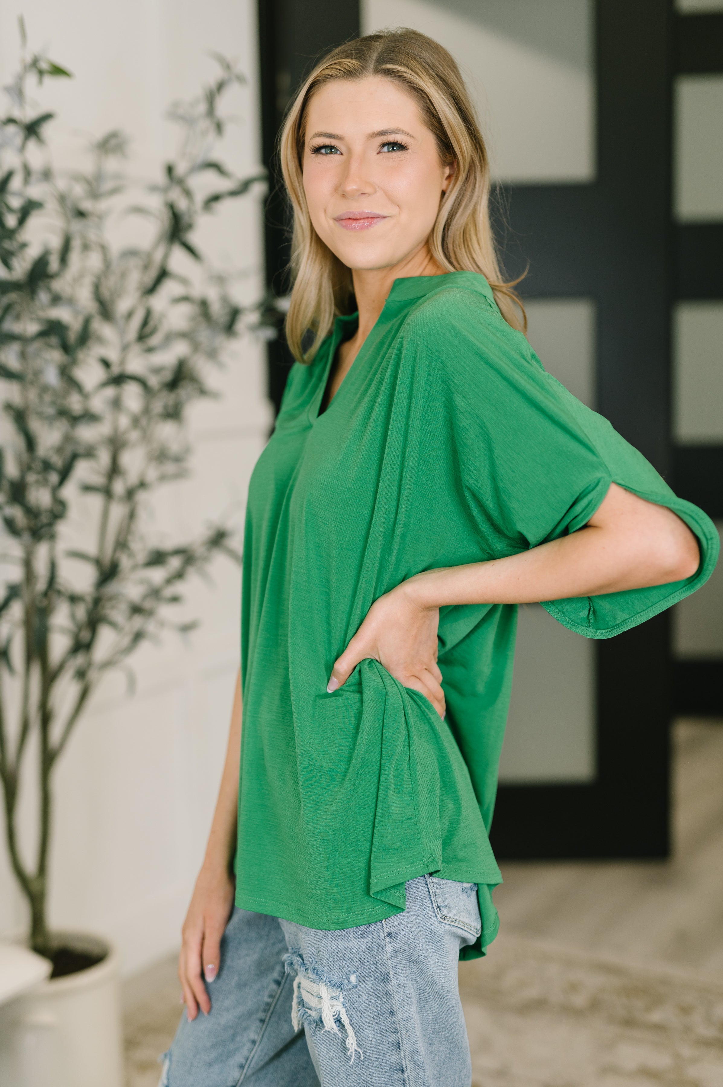 Lizzy Breeze Top in Kelly Green-Womens-Stay Foxy Boutique, Florissant, Missouri