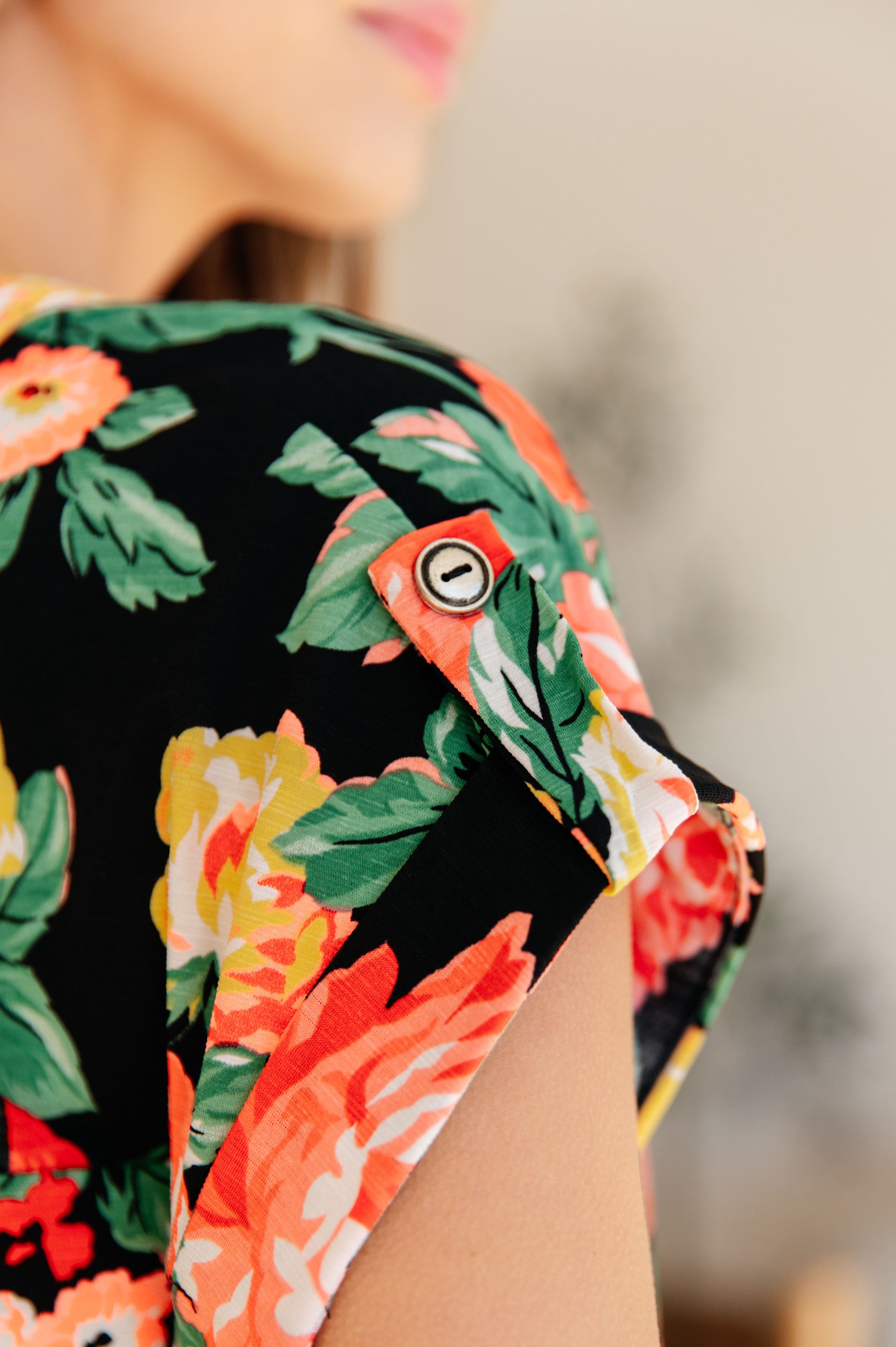 Lizzy Cap Sleeve Top in Black Garden Floral-Womens-Stay Foxy Boutique, Florissant, Missouri