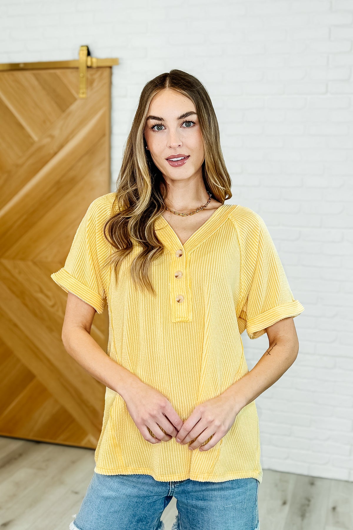 Plain and Sassy V-Neck Tee in Lemonade-Womens-Stay Foxy Boutique, Florissant, Missouri