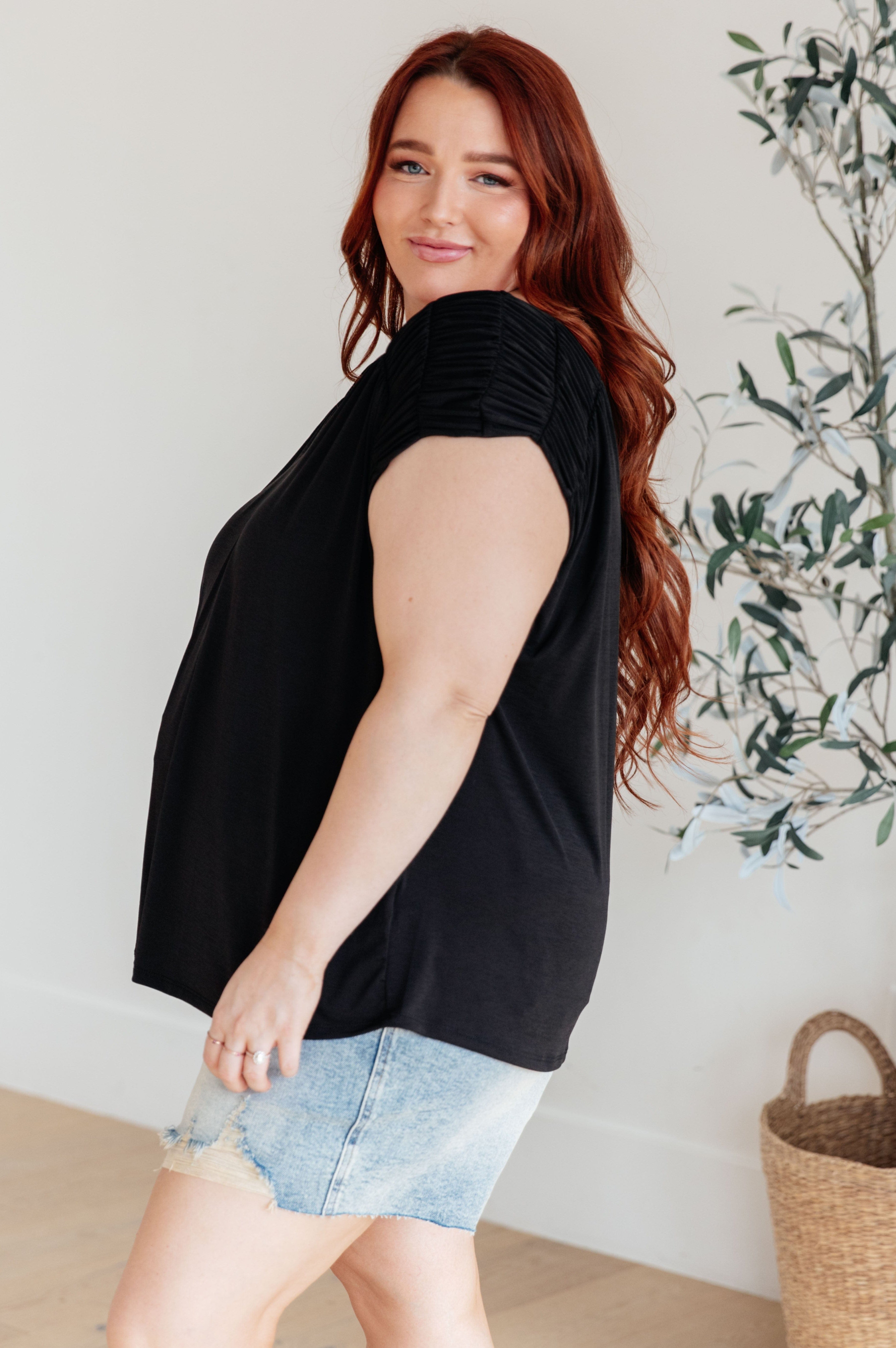 Ruched Cap Sleeve Top in Black-Womens-Stay Foxy Boutique, Florissant, Missouri