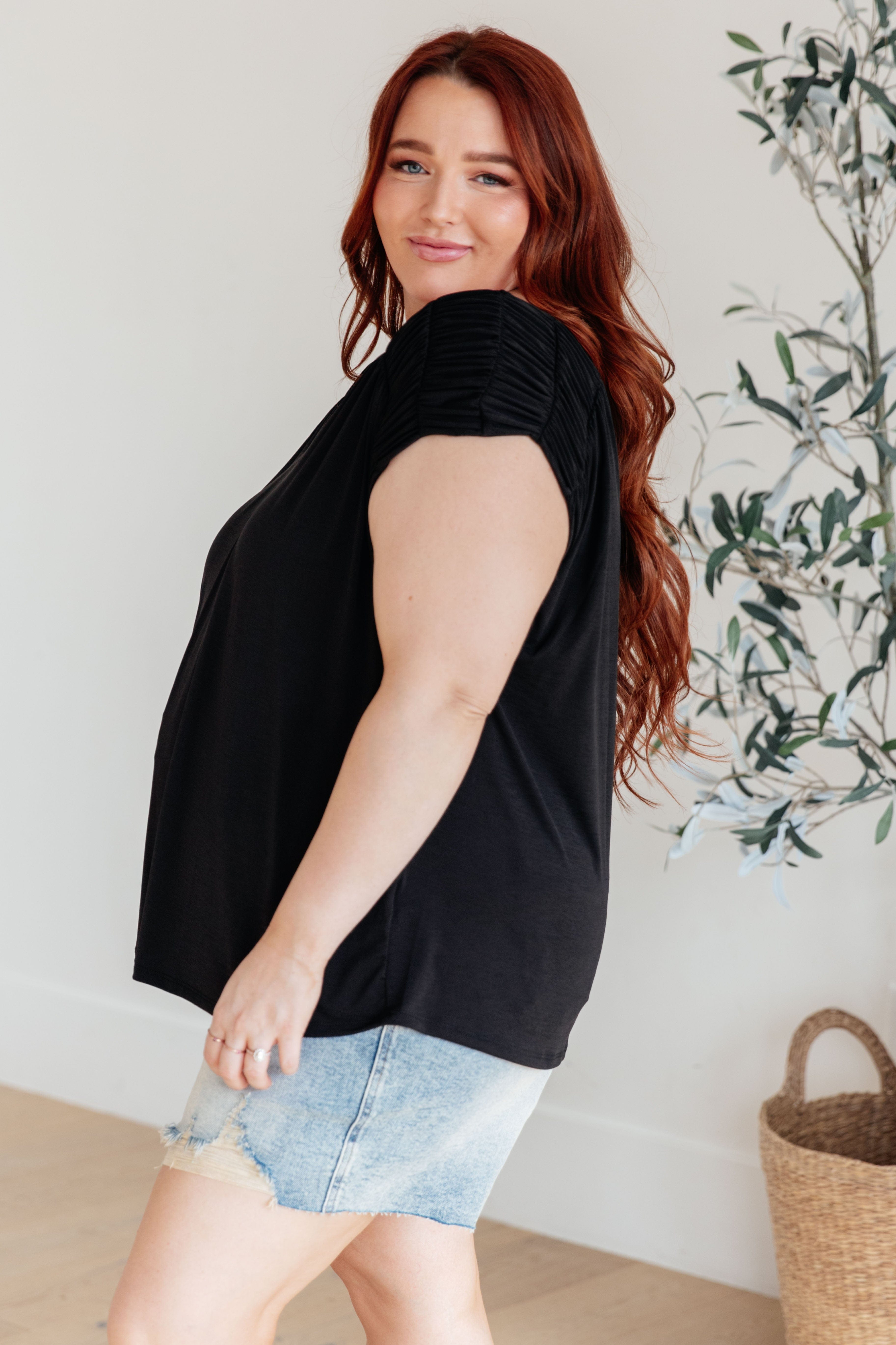 Ruched Cap Sleeve Top in Black-Womens-Stay Foxy Boutique, Florissant, Missouri