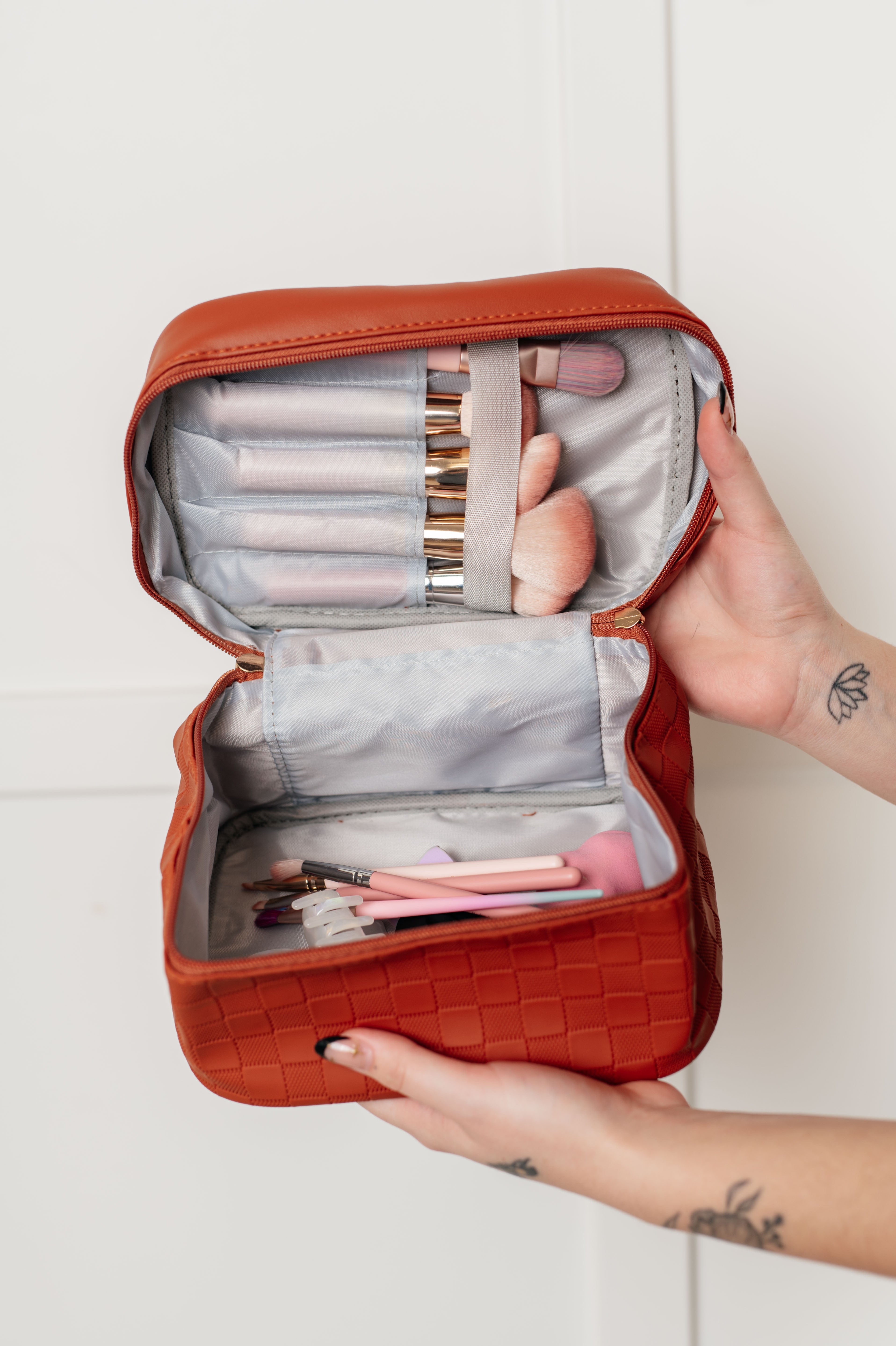 Subtly Checked Cosmetic Bags set of 4 in Brown-Accessories-Stay Foxy Boutique, Florissant, Missouri