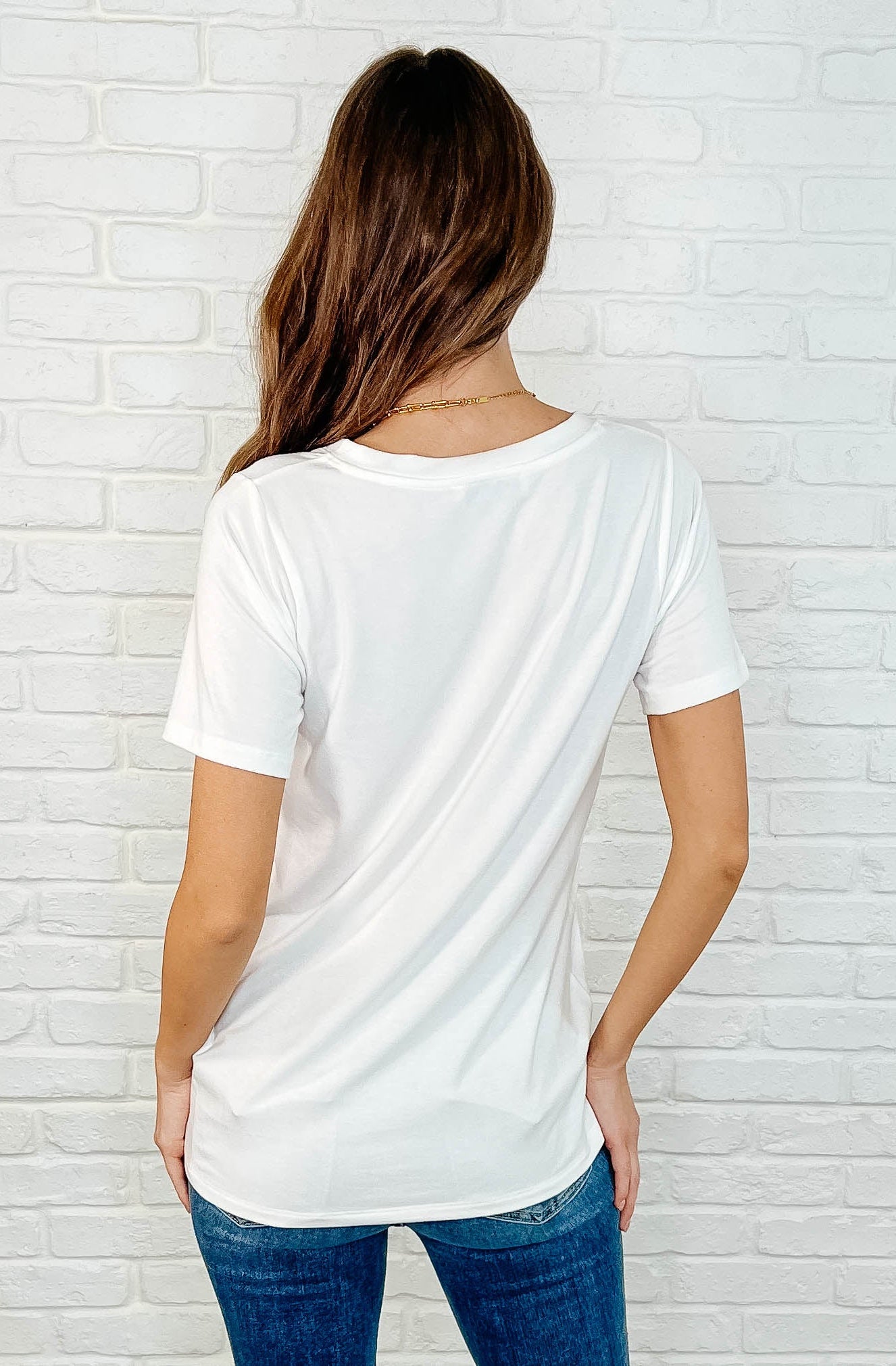 The Every Outfit Basic V-Neck Top in Off White-Womens-Stay Foxy Boutique, Florissant, Missouri
