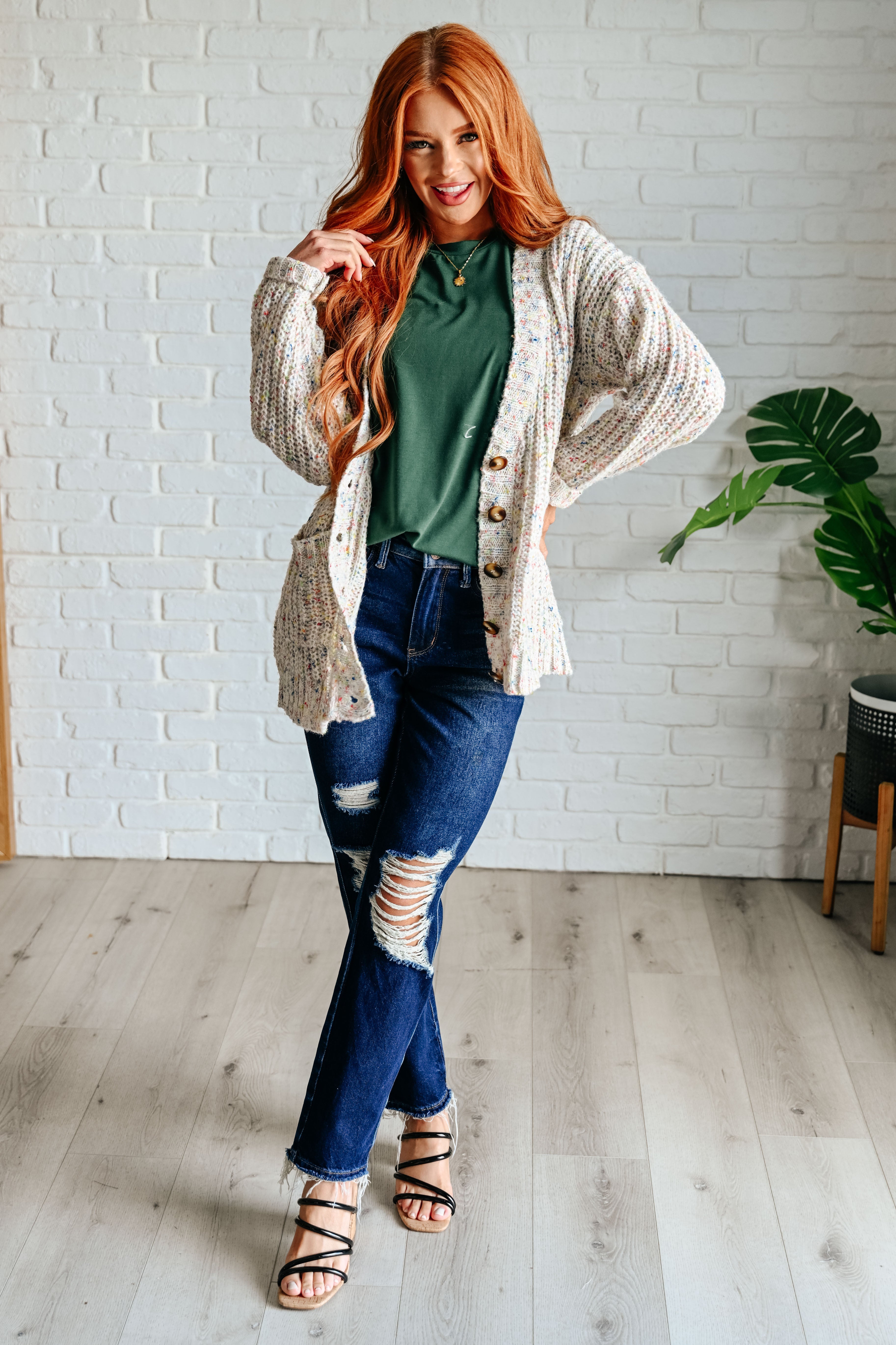Uptown Crew T-Shirt in Green-Womens-Stay Foxy Boutique, Florissant, Missouri