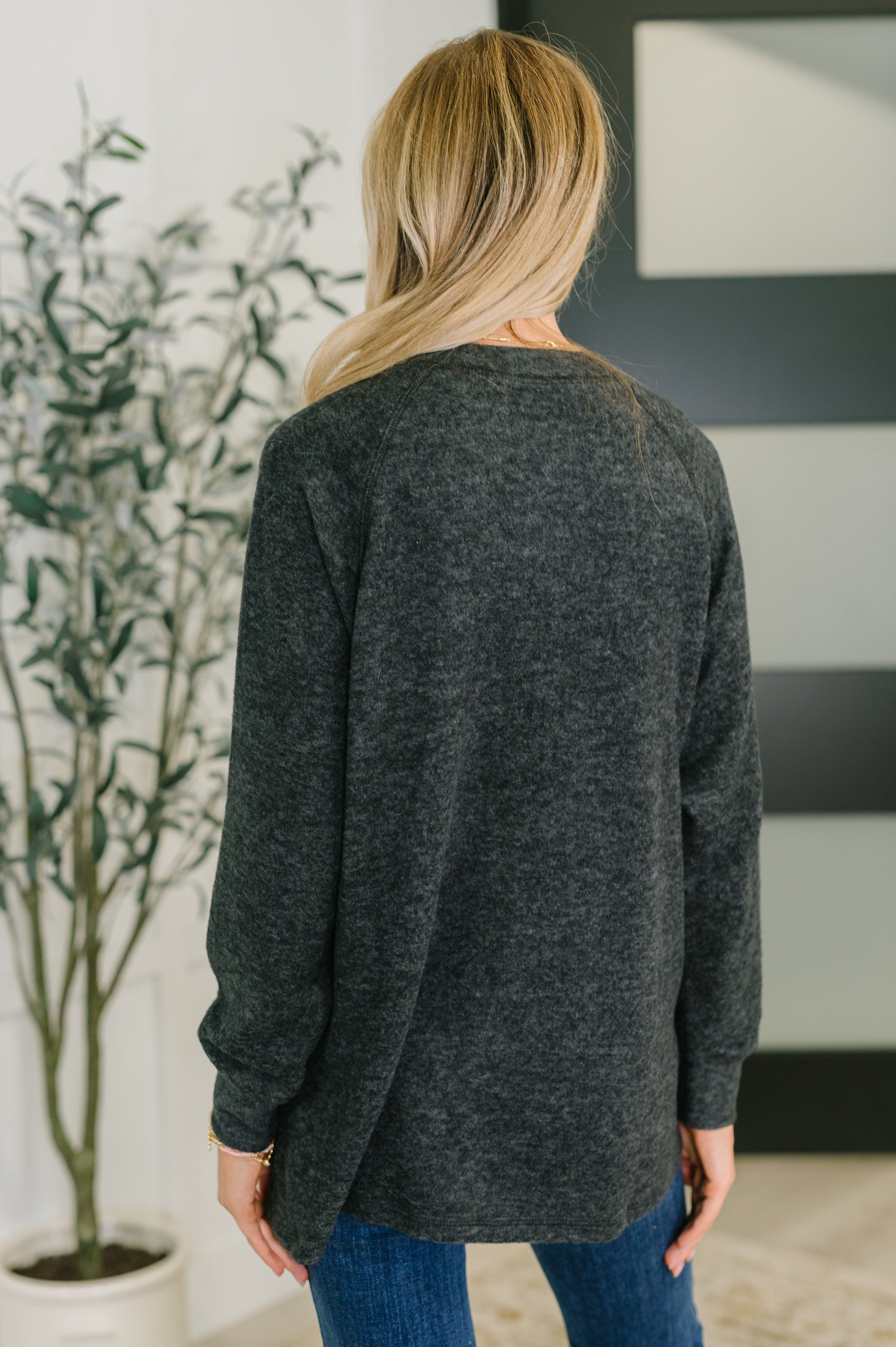 Urban Flux Scooped Hi-Low Long Pullover in Black-Womens-Stay Foxy Boutique, Florissant, Missouri
