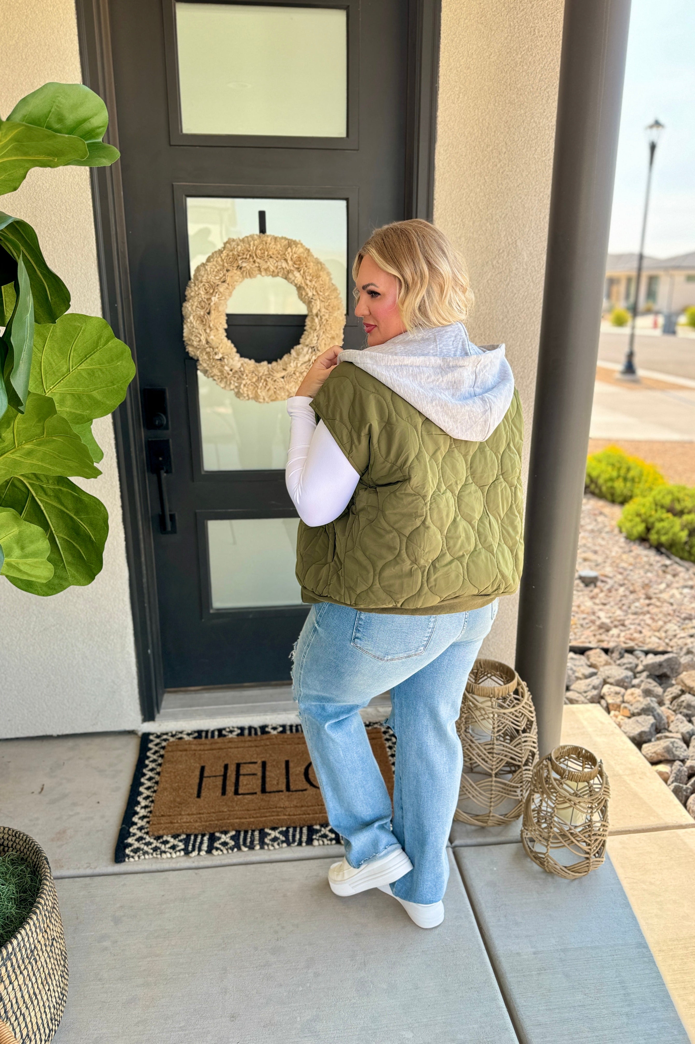 PREORDER: Cheyenne Hooded Puffer Vest in Two Colors-Womens-Stay Foxy Boutique, Florissant, Missouri