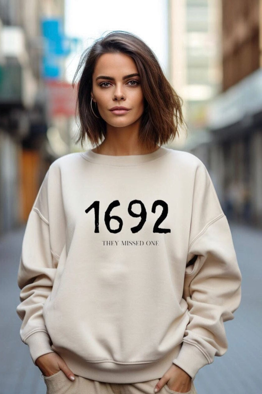 1692 Graphic T-Graphic T-Stay Foxy Boutique, Florissant, Missouri