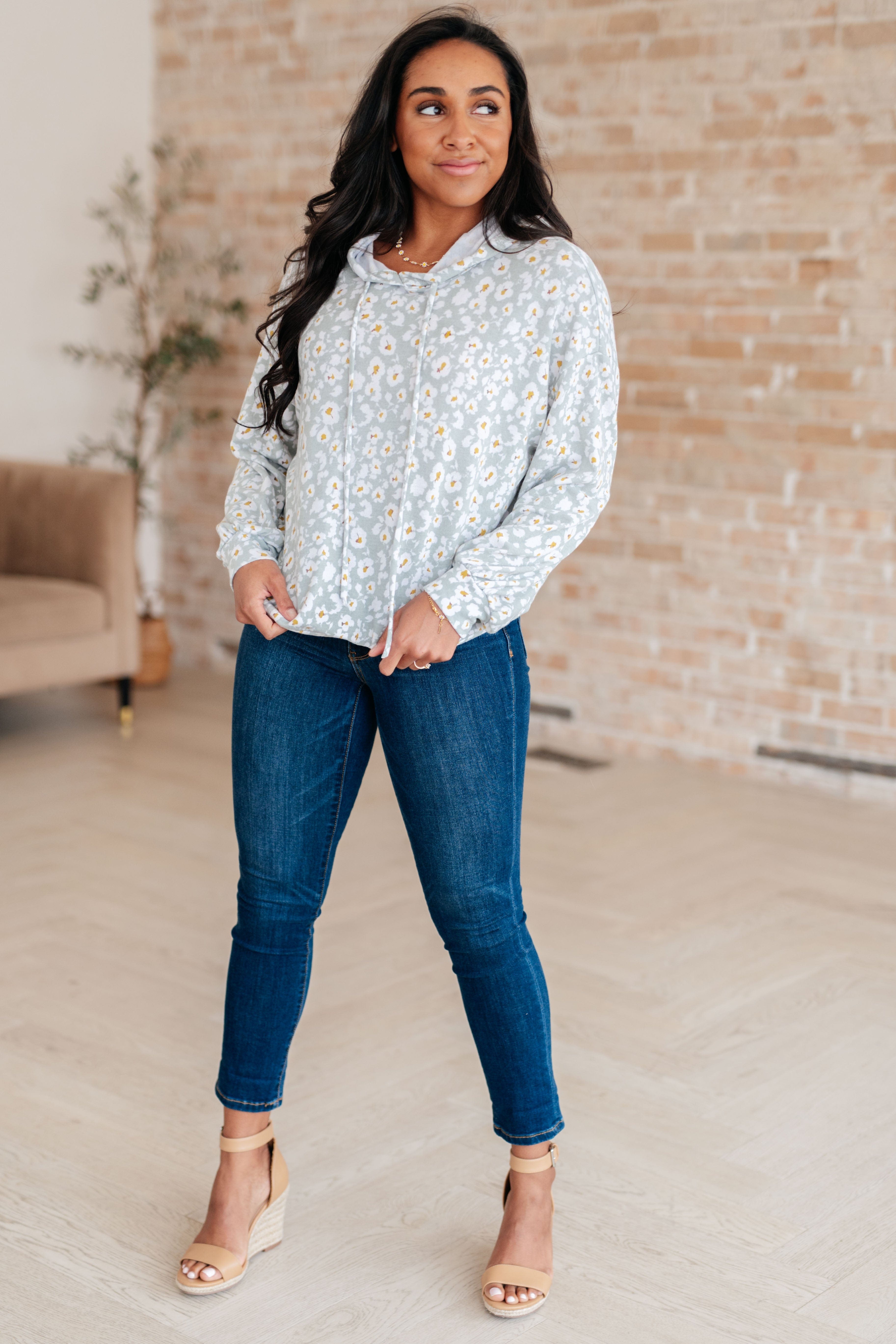 A Touch of Pollen Pullover-Tops-Stay Foxy Boutique, Florissant, Missouri