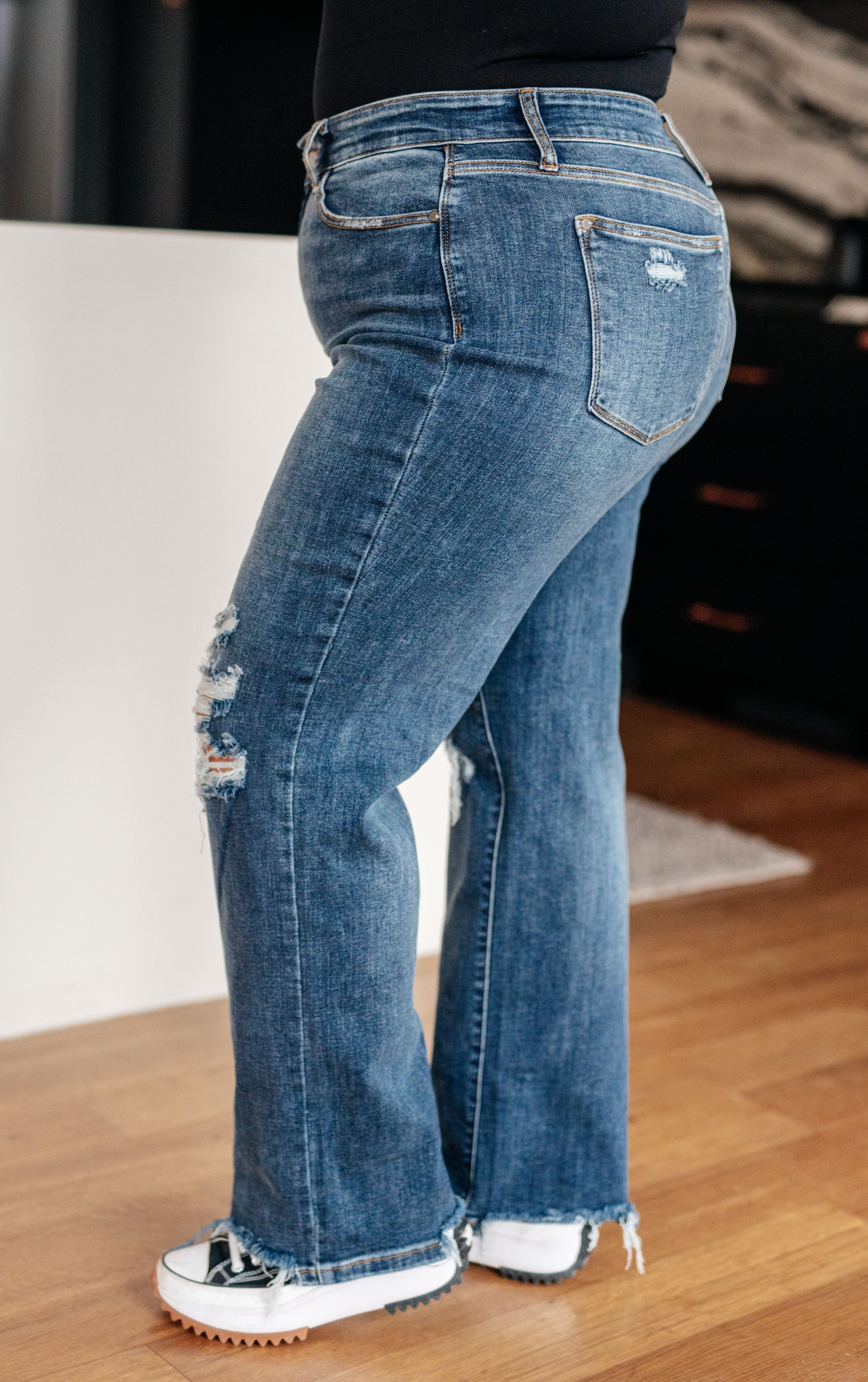 Rose High Rise 90's Straight Jeans in Dark Wash-Womens-Stay Foxy Boutique, Florissant, Missouri