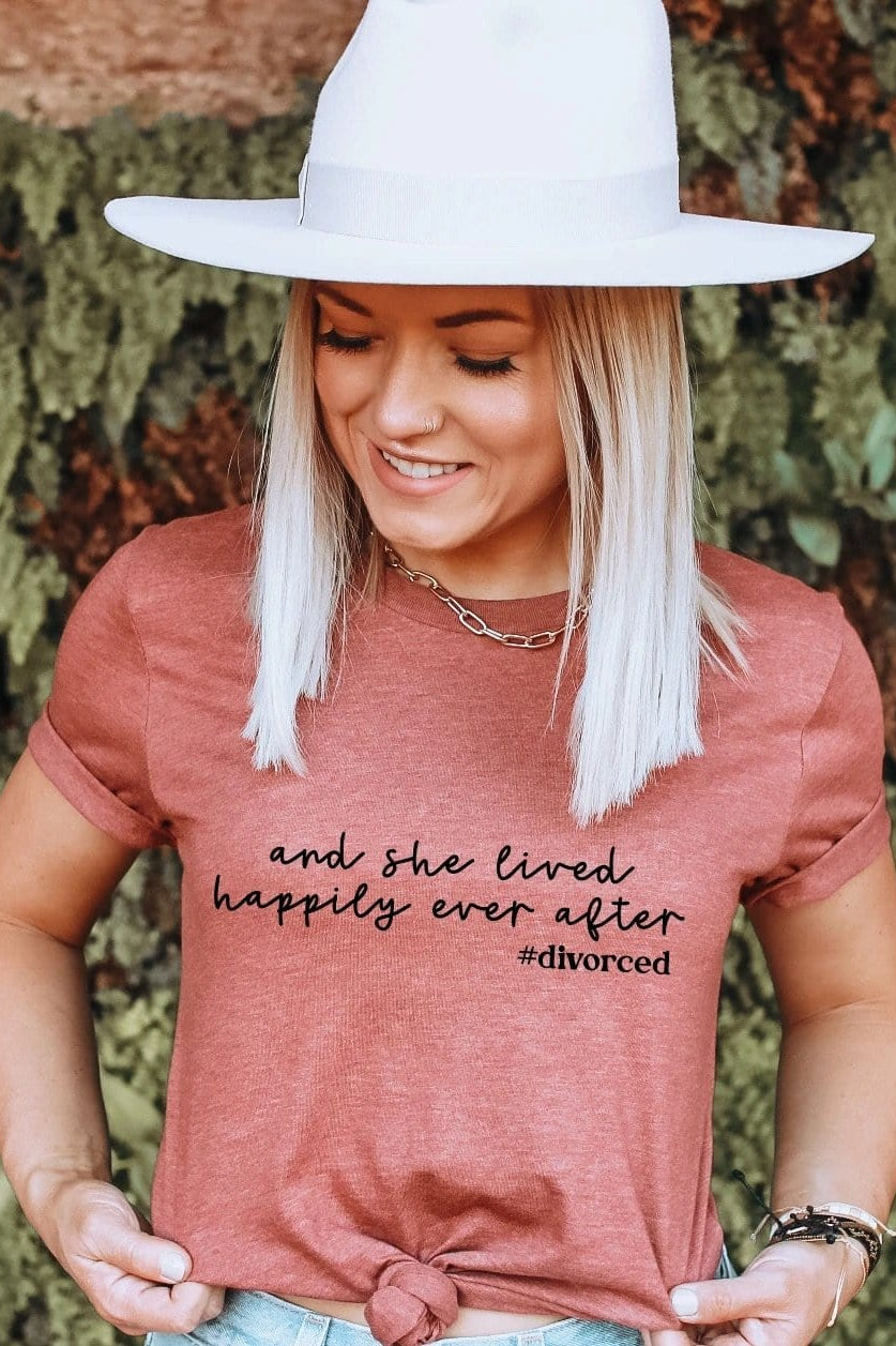 #divorced Graphic T-Graphic T-Stay Foxy Boutique, Florissant, Missouri