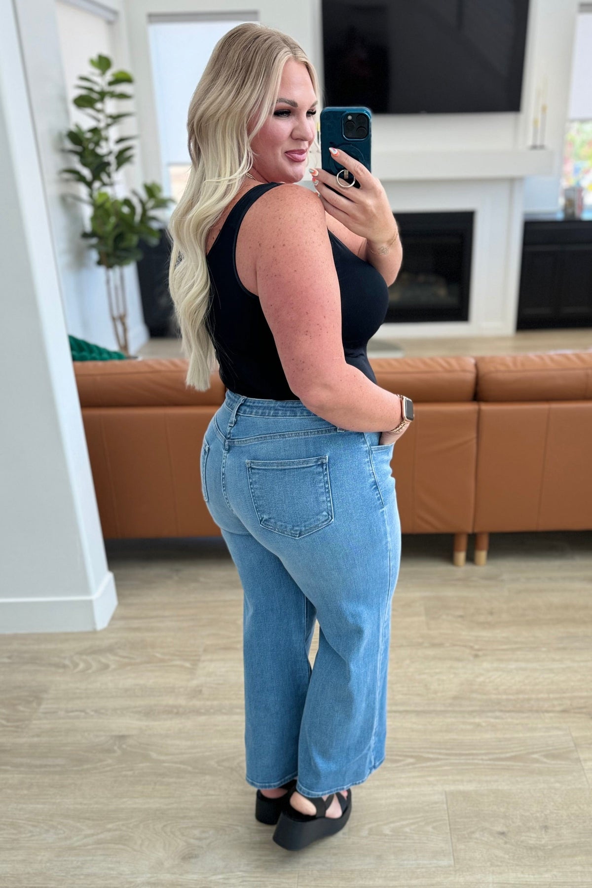 PREORDER: High Rise Wide Leg Jeans in Three Colors-Womens-Stay Foxy Boutique, Florissant, Missouri