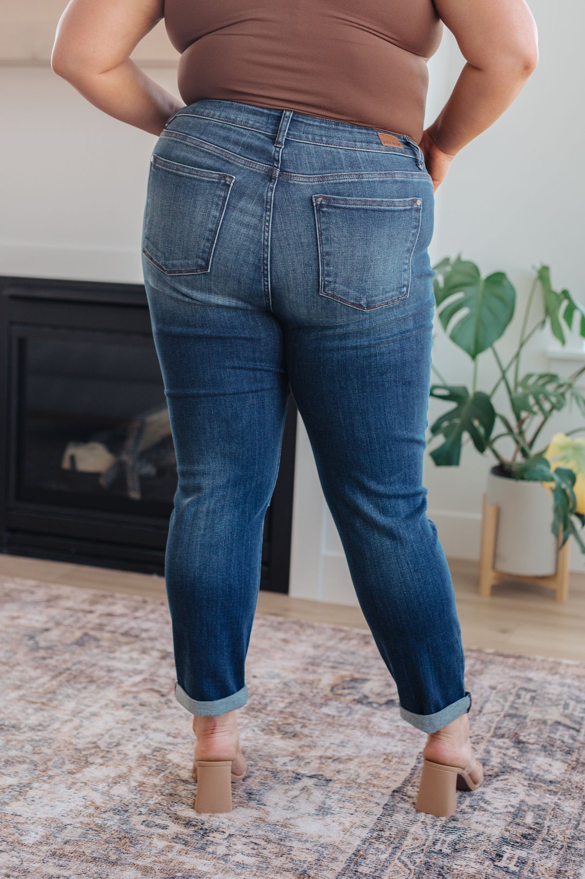Amber Cuffed Slim Fit Dark Wash Jeans-Womens-Stay Foxy Boutique, Florissant, Missouri