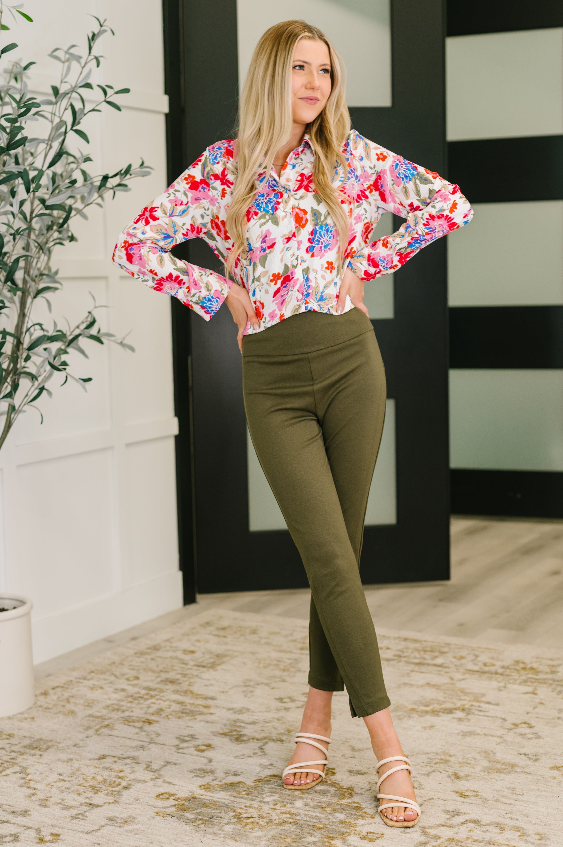 Distinguished Guest Floral Button Down-Womens-Stay Foxy Boutique, Florissant, Missouri