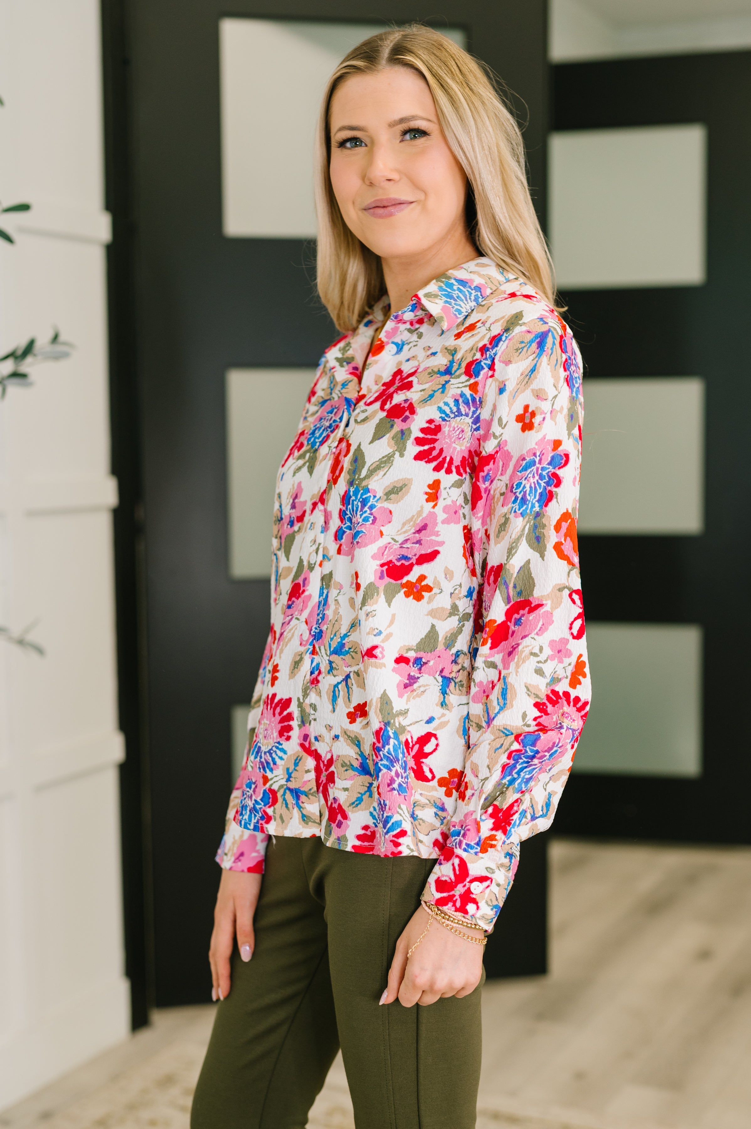 Distinguished Guest Floral Button Down-Womens-Stay Foxy Boutique, Florissant, Missouri