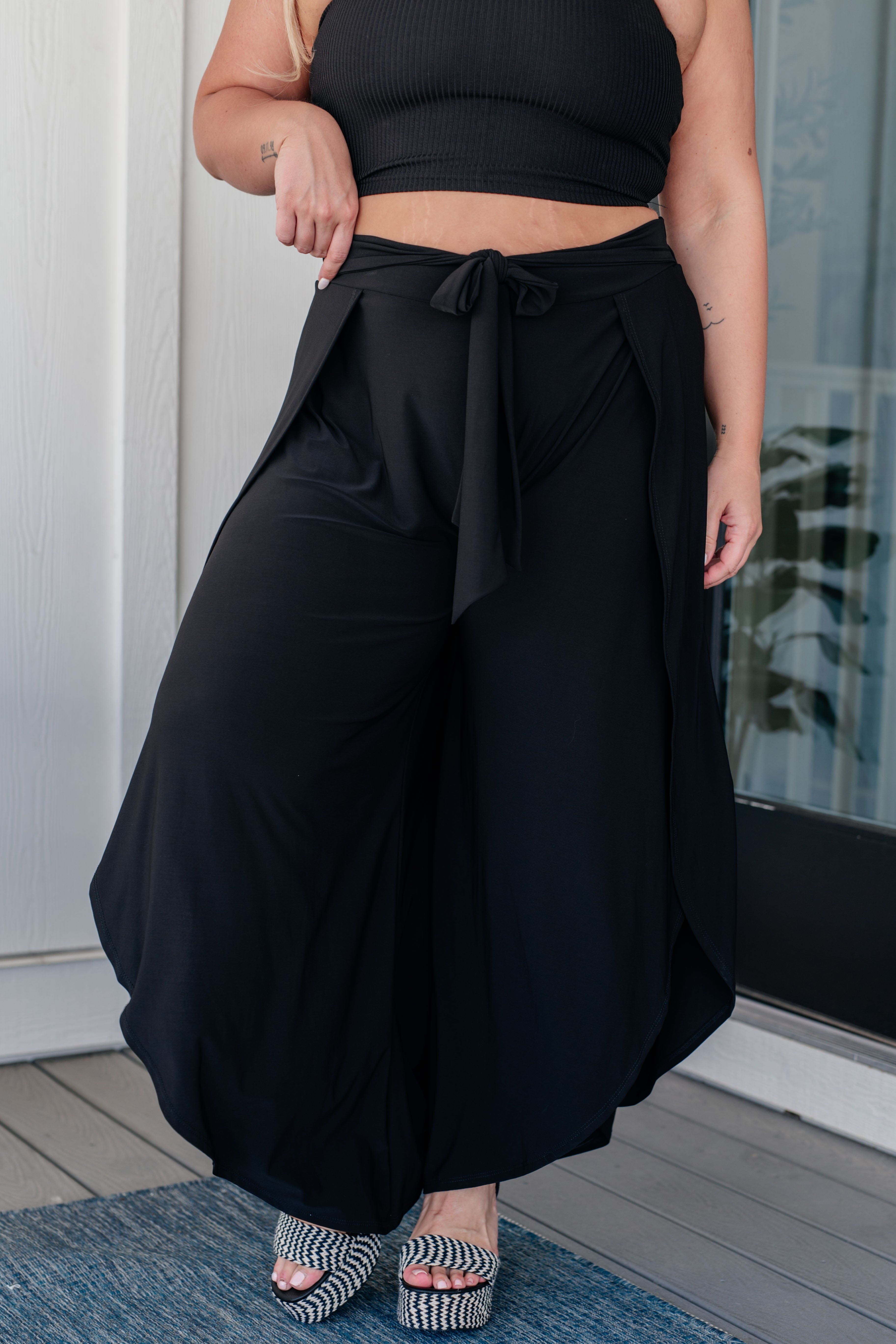 Holland Holiday Tulip Pants in Black-Bottoms-Stay Foxy Boutique, Florissant, Missouri