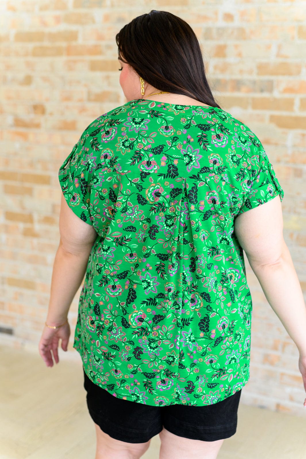 Lizzy Cap Sleeve Top in Green and Black Floral-Tops-Stay Foxy Boutique, Florissant, Missouri