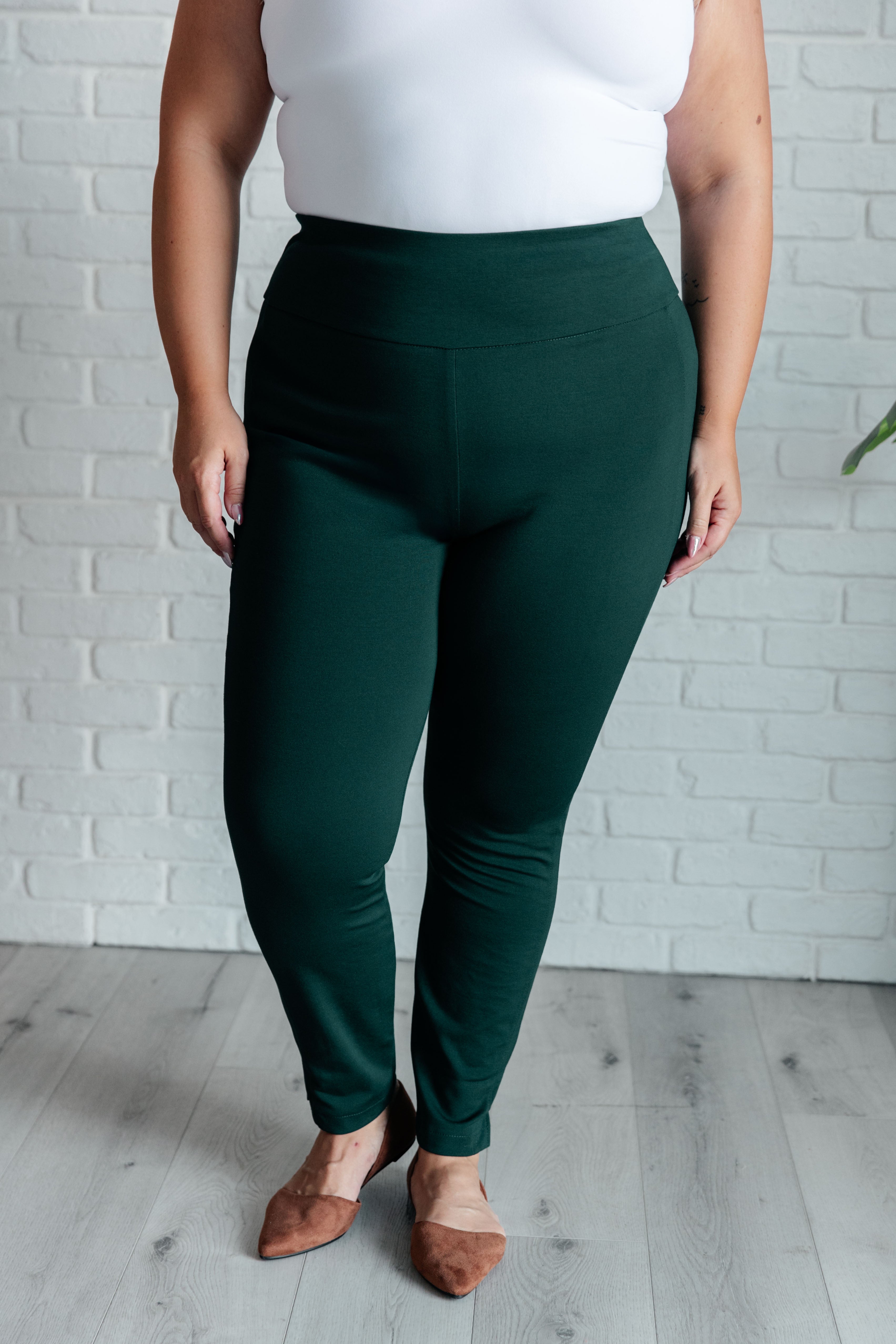 Magic Skinny 28" Pants in Hunter Green-Bottoms-Stay Foxy Boutique, Florissant, Missouri