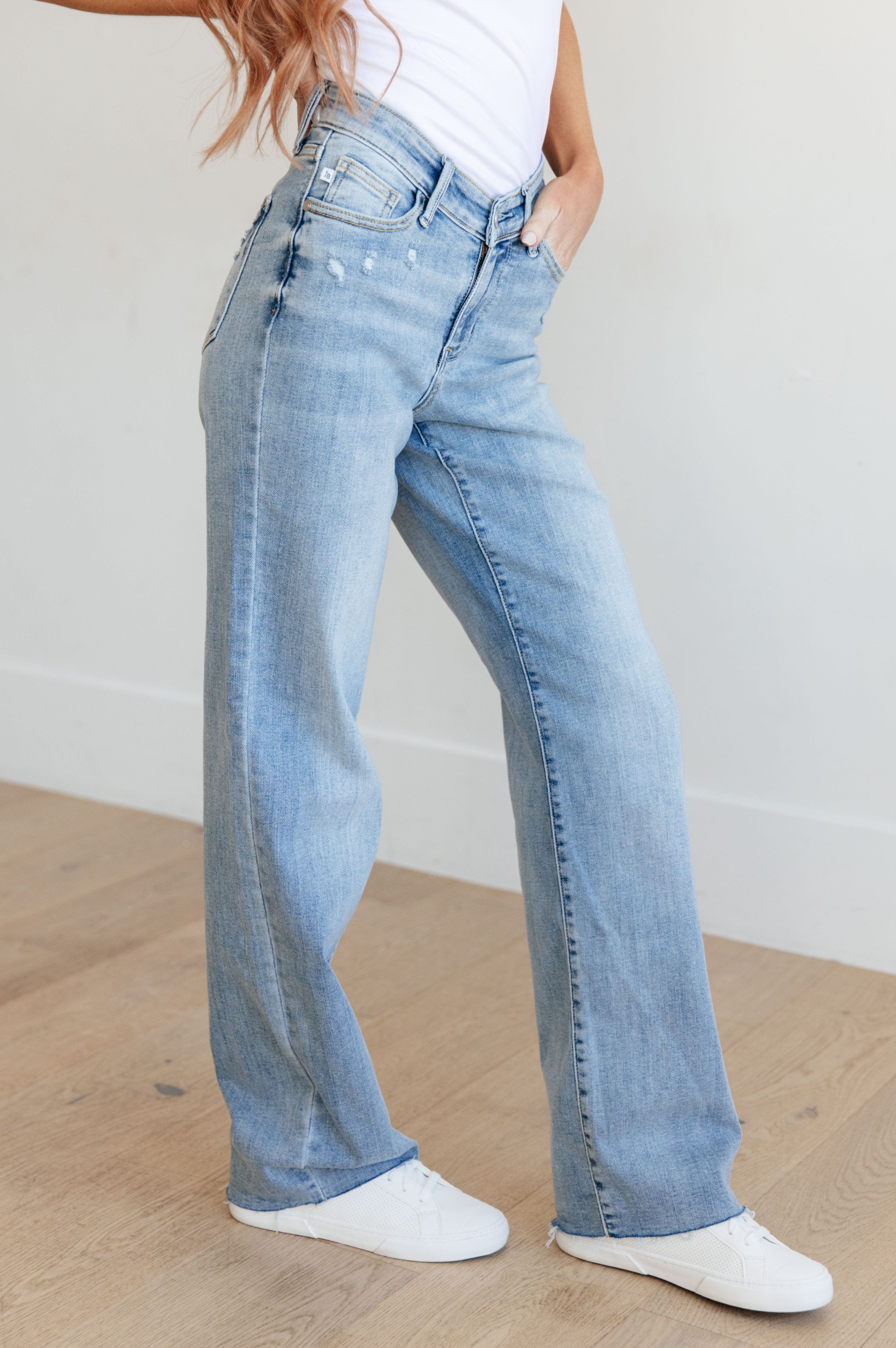 Mildred High Rise V Front Waistband Straight Jeans-Womens-Stay Foxy Boutique, Florissant, Missouri