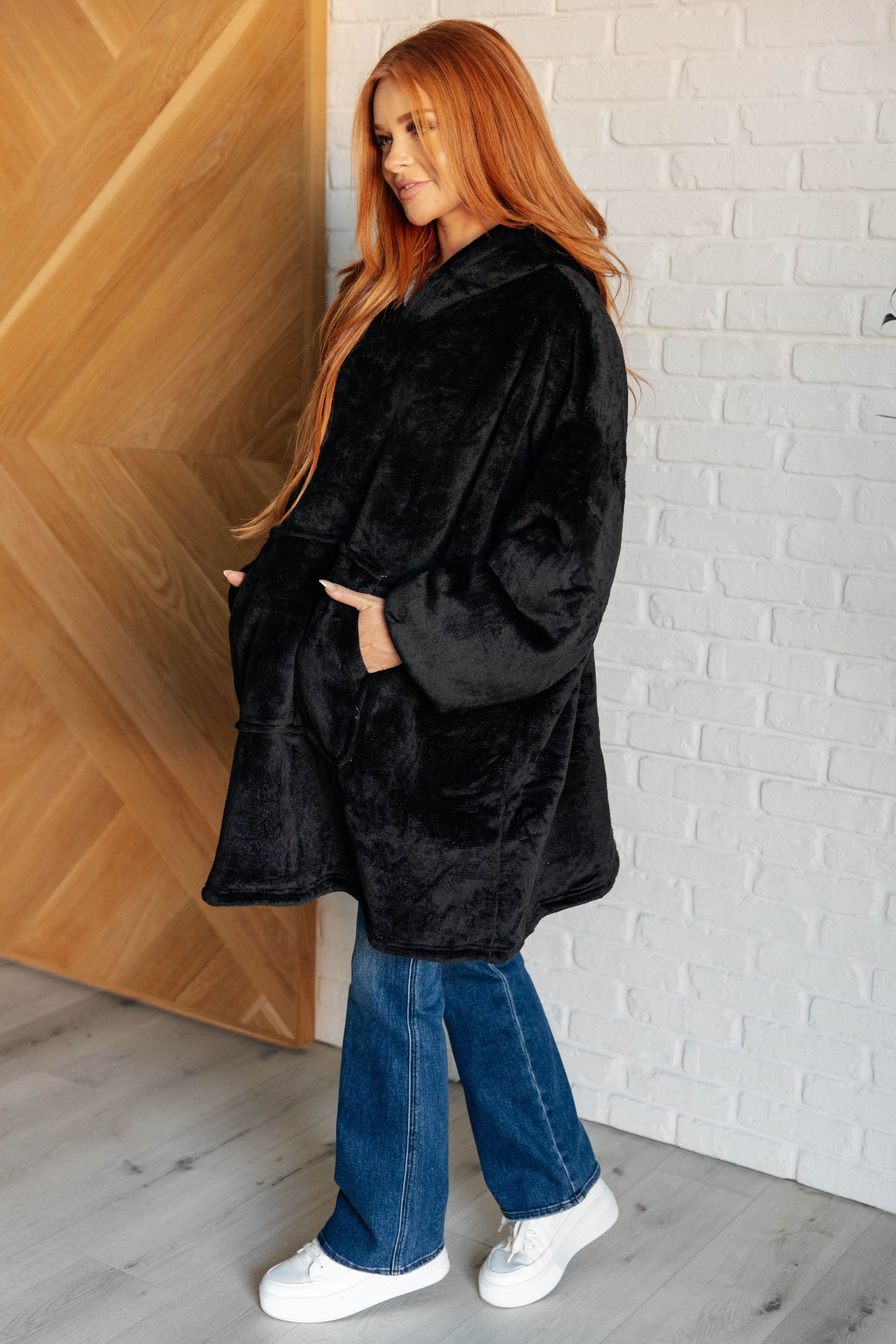 Oversized Velour Blanket Hoodie in Black-Layers-Stay Foxy Boutique, Florissant, Missouri