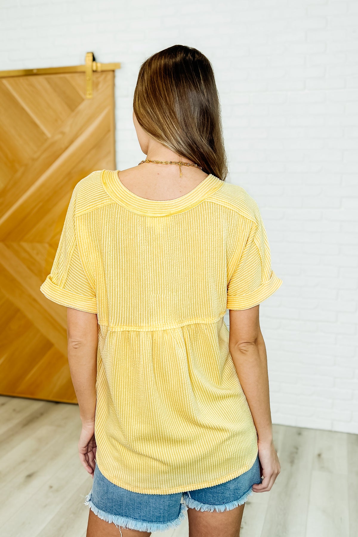 Plain and Sassy V-Neck Tee in Lemonade-Womens-Stay Foxy Boutique, Florissant, Missouri