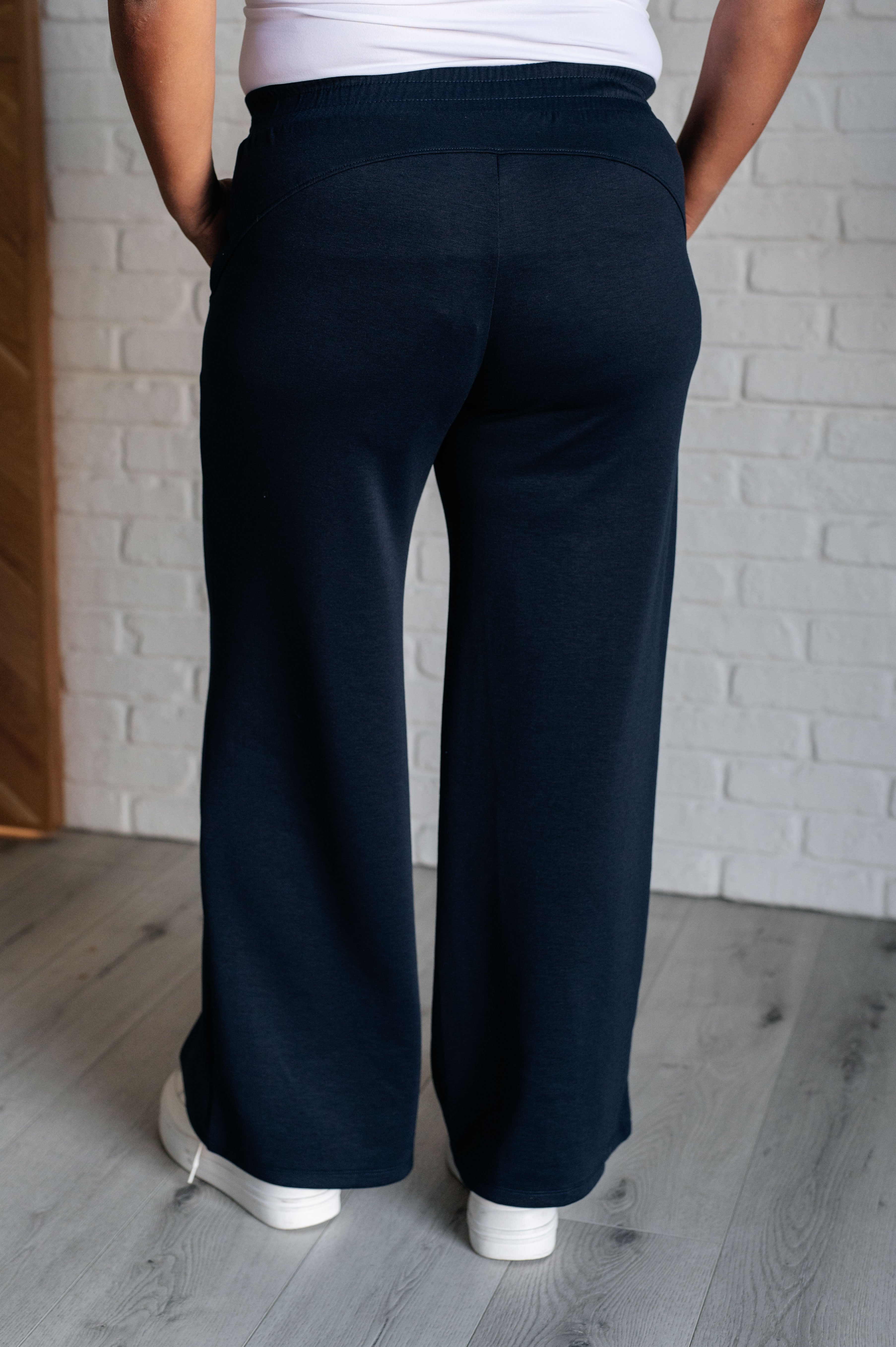 Resort Travel Wide Leg Crop Pant in Navy-Athleisure-Stay Foxy Boutique, Florissant, Missouri