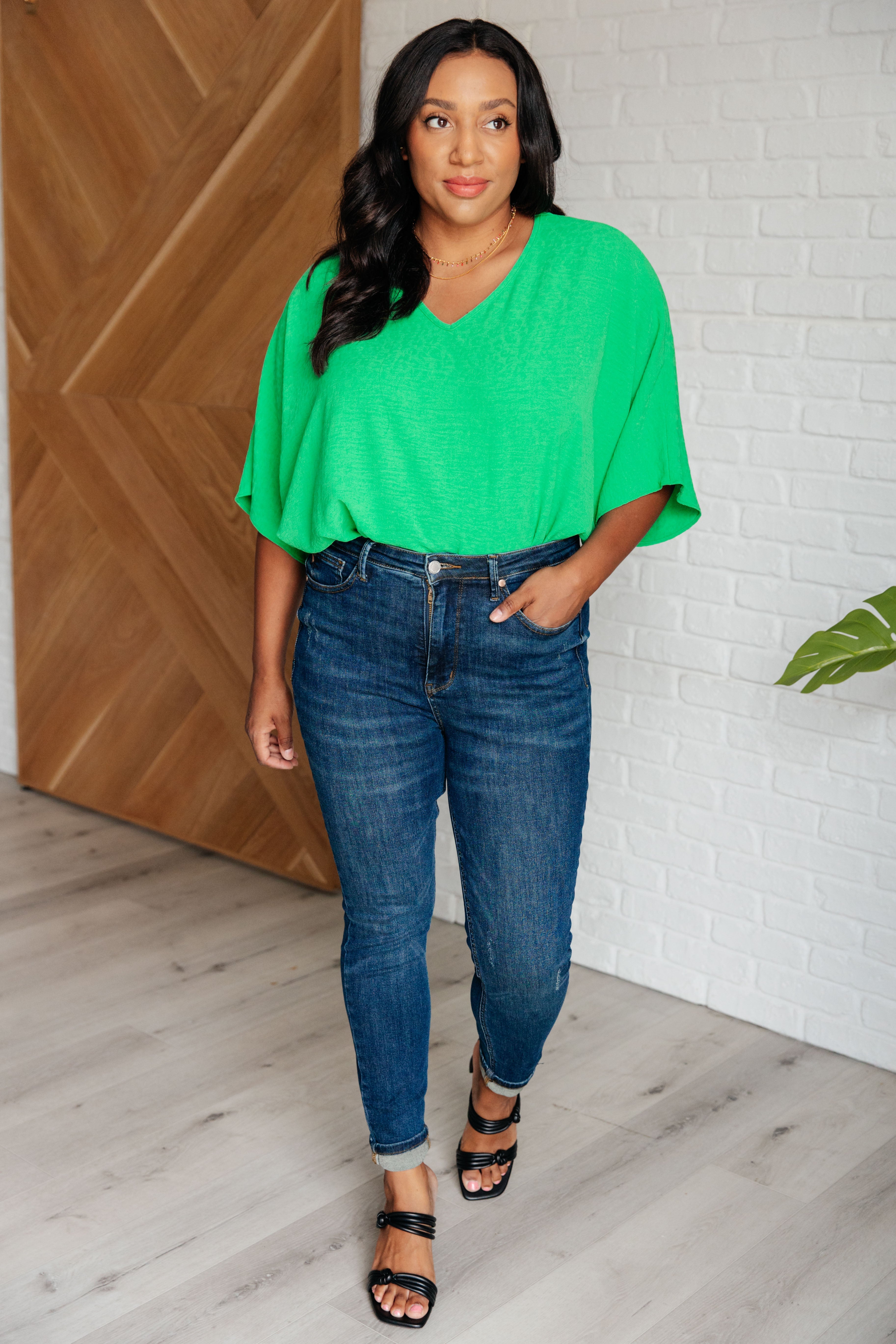 Set the Expectation V-Neck Top-Tops-Stay Foxy Boutique, Florissant, Missouri