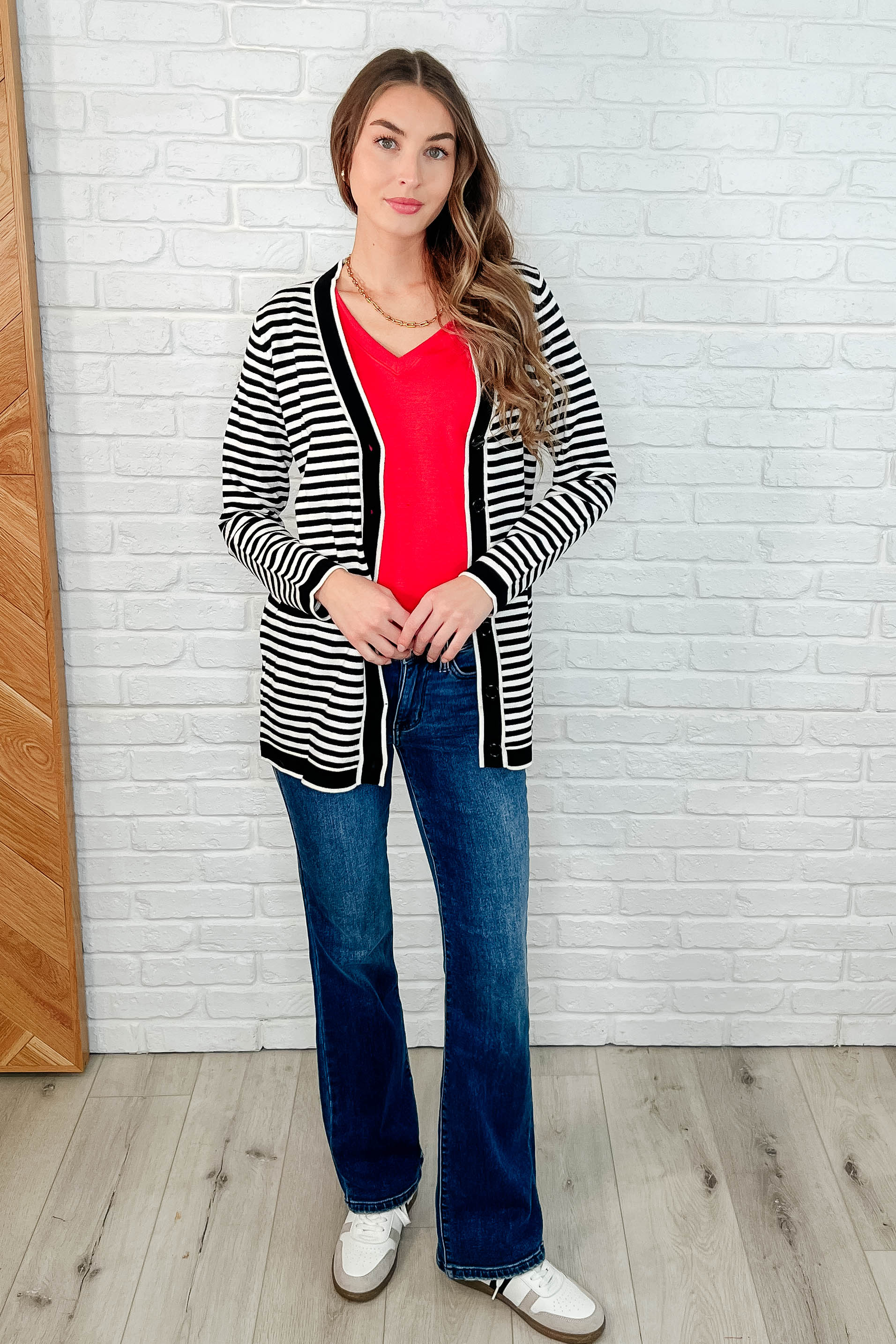 The Every Outfit Basic V-Neck Top in Ruby-Womens-Stay Foxy Boutique, Florissant, Missouri