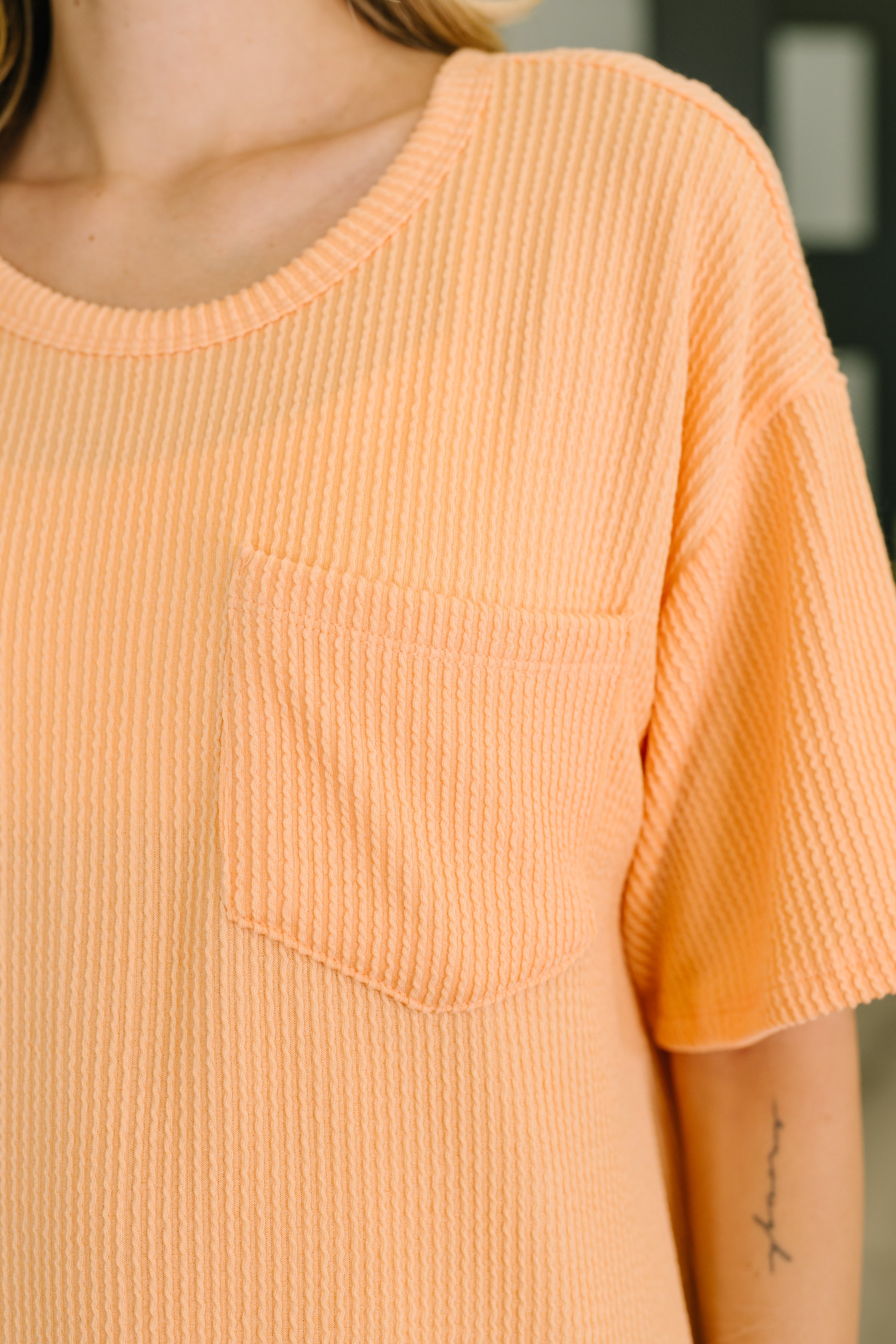 The Go-To Tee in Apricot Bliss-Womens-Stay Foxy Boutique, Florissant, Missouri
