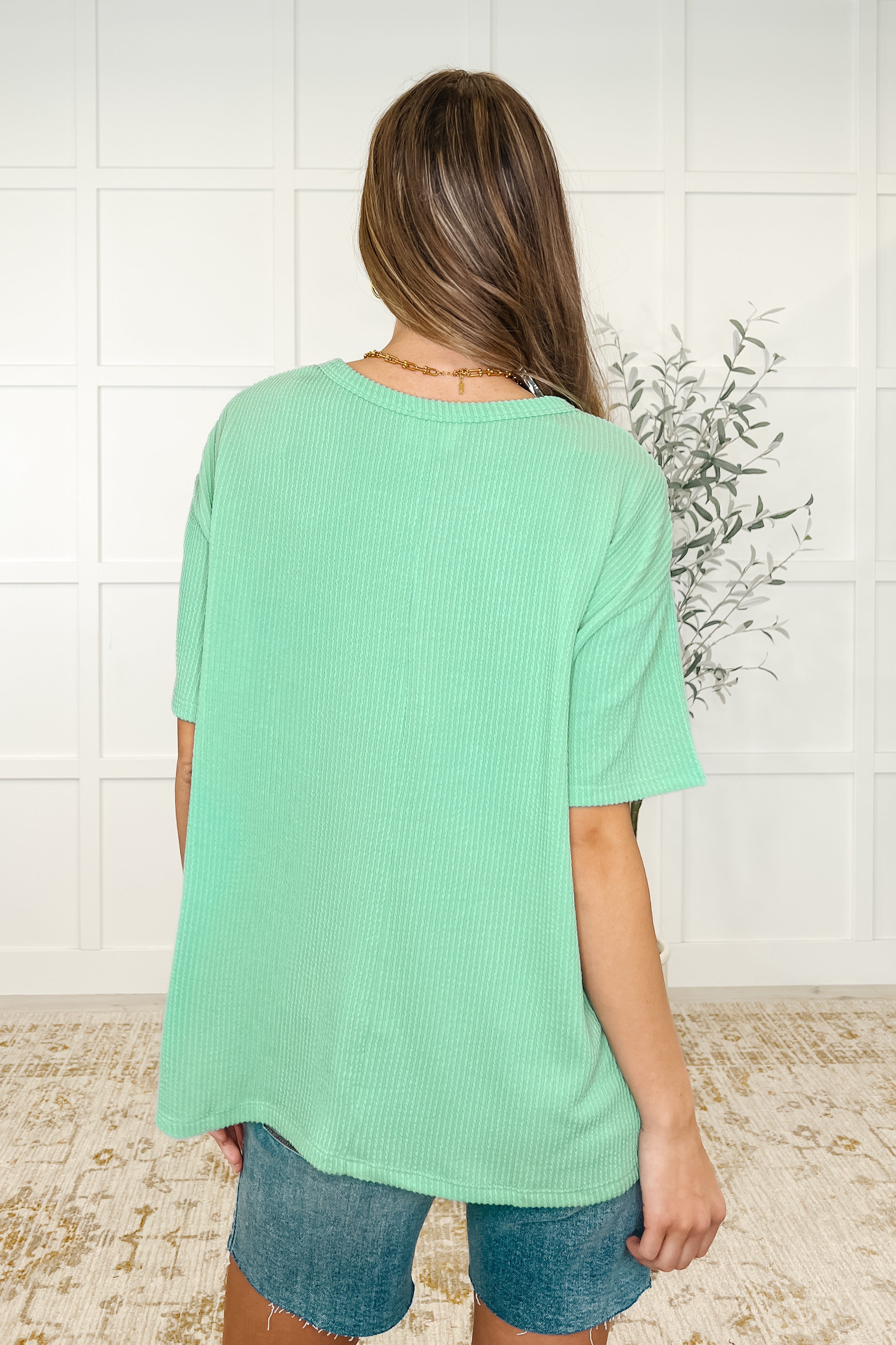 The Go-To Tee in Spearmint-Womens-Stay Foxy Boutique, Florissant, Missouri