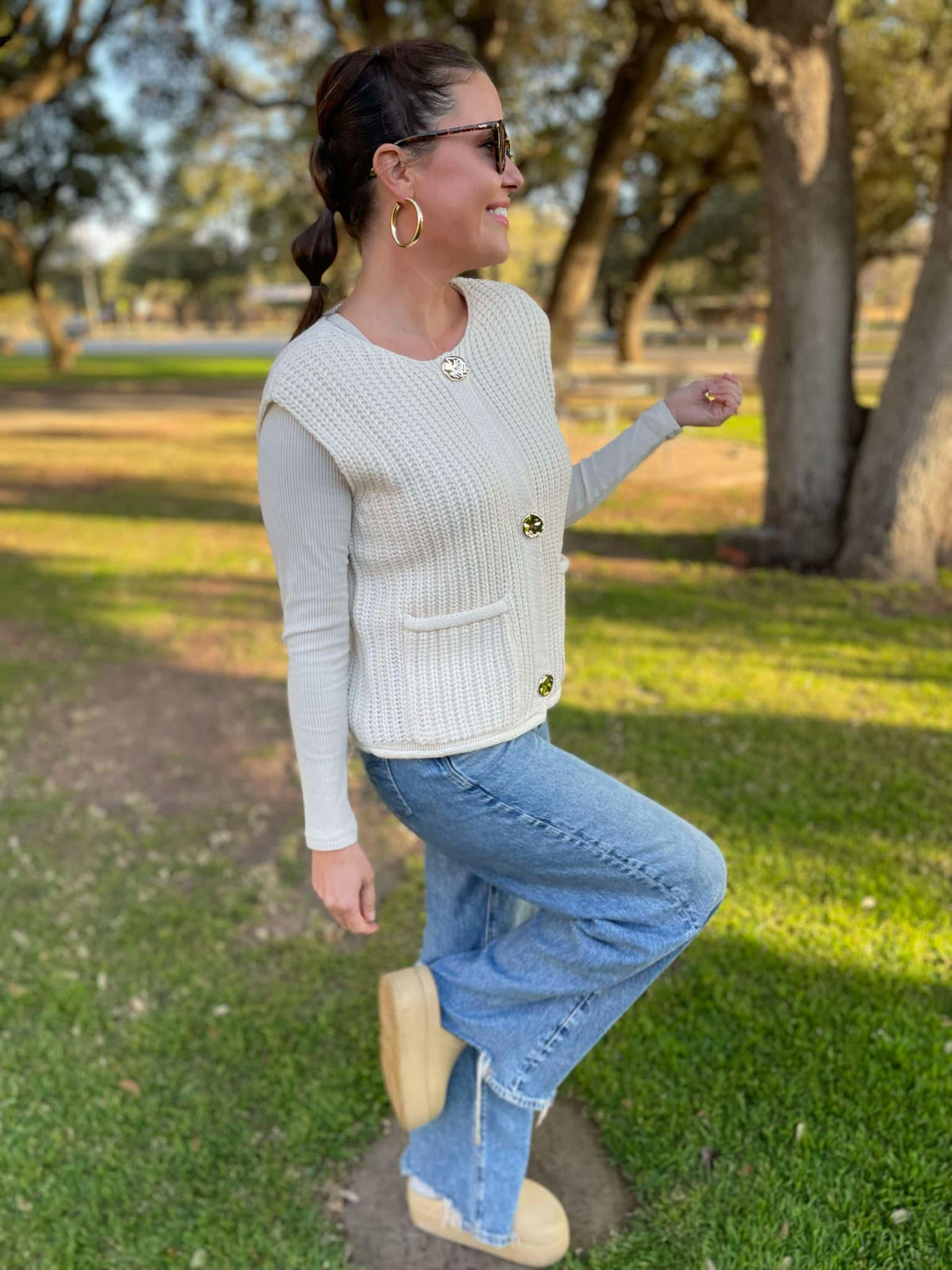 Meet In The Middle Sweater Vest in Two Colors-Womens-Stay Foxy Boutique, Florissant, Missouri