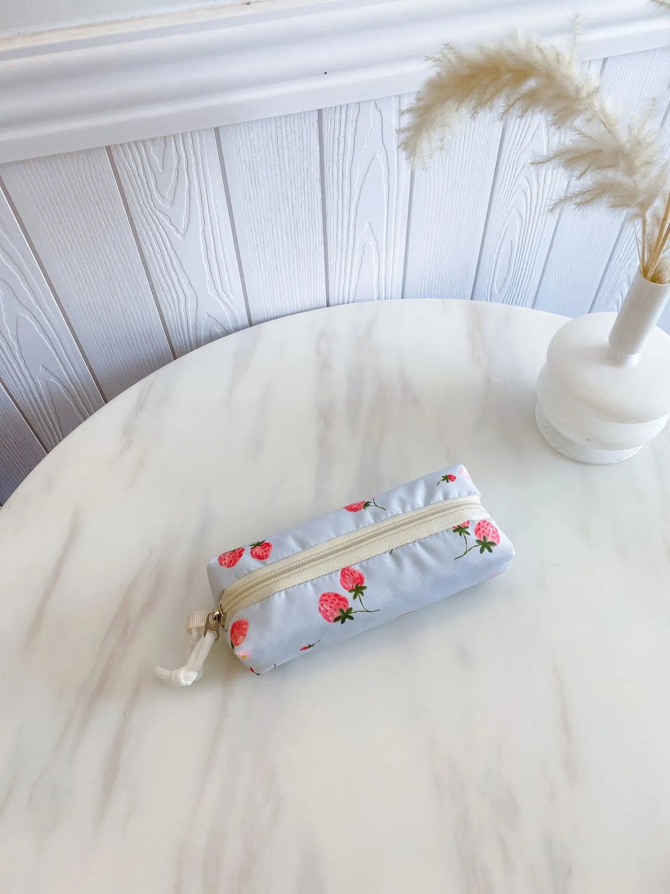 3-Piece Strawberry Print Canvas Bag Set-Stay Foxy Boutique, Florissant, Missouri