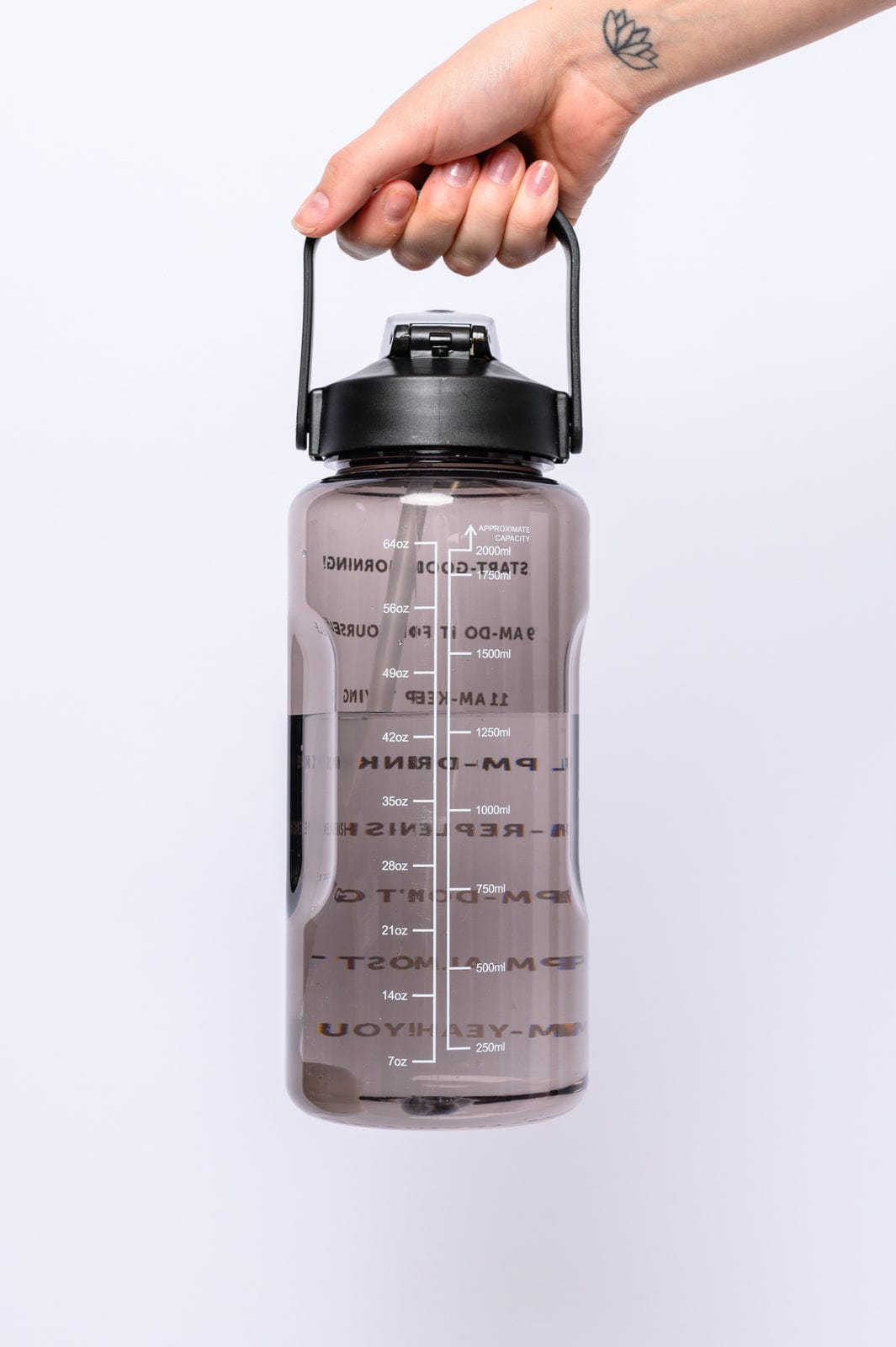 Elevated Water Tracking Bottle in Black-Womens-Stay Foxy Boutique, Florissant, Missouri