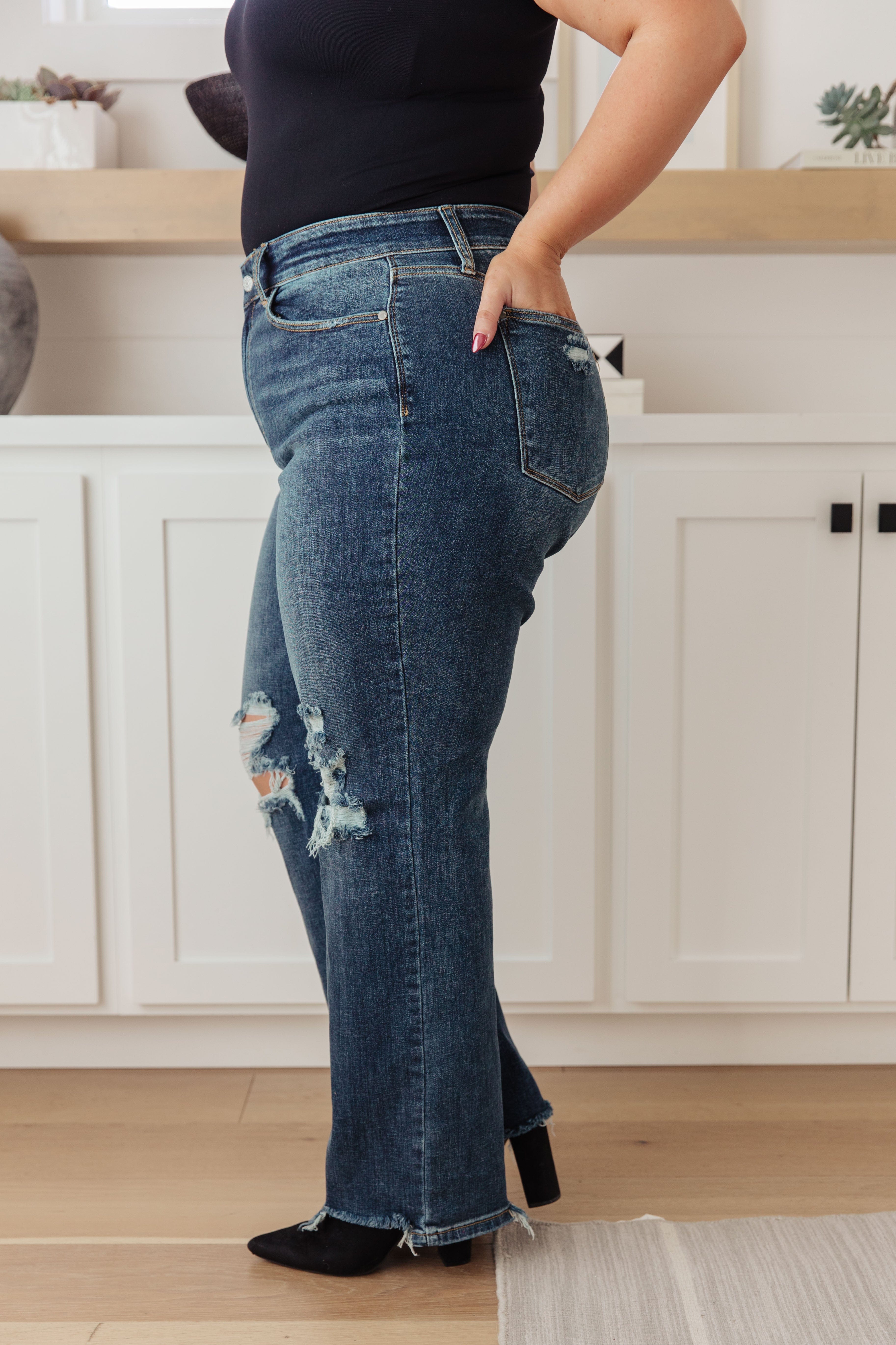 Rose High Rise 90's Straight Jeans in Dark Wash-Womens-Stay Foxy Boutique, Florissant, Missouri